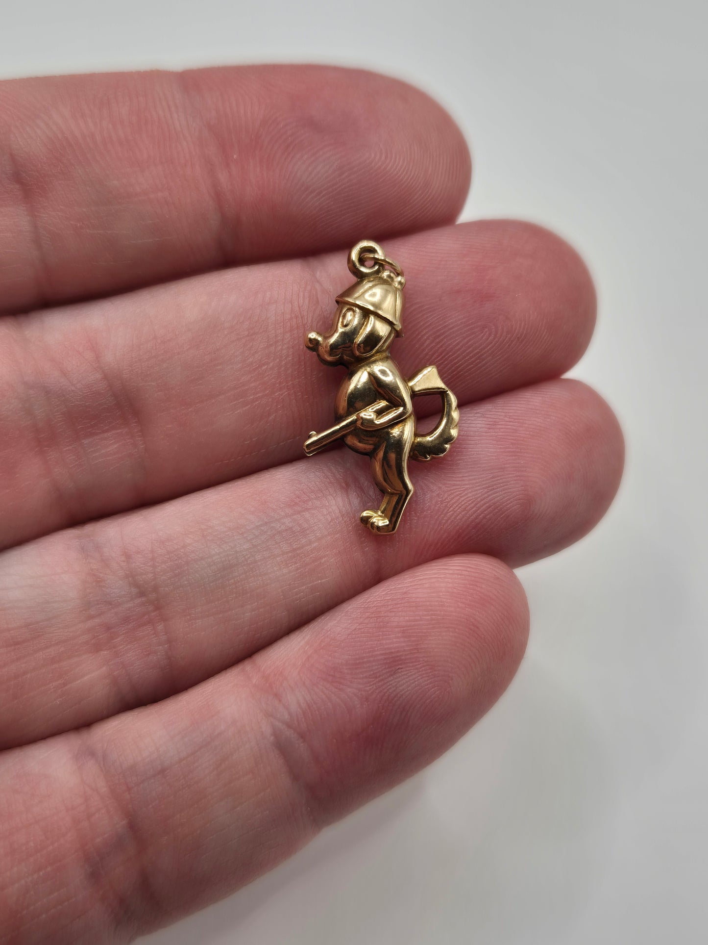 9ct gold Disney Mickey Mouse Hunting Hunter Charm