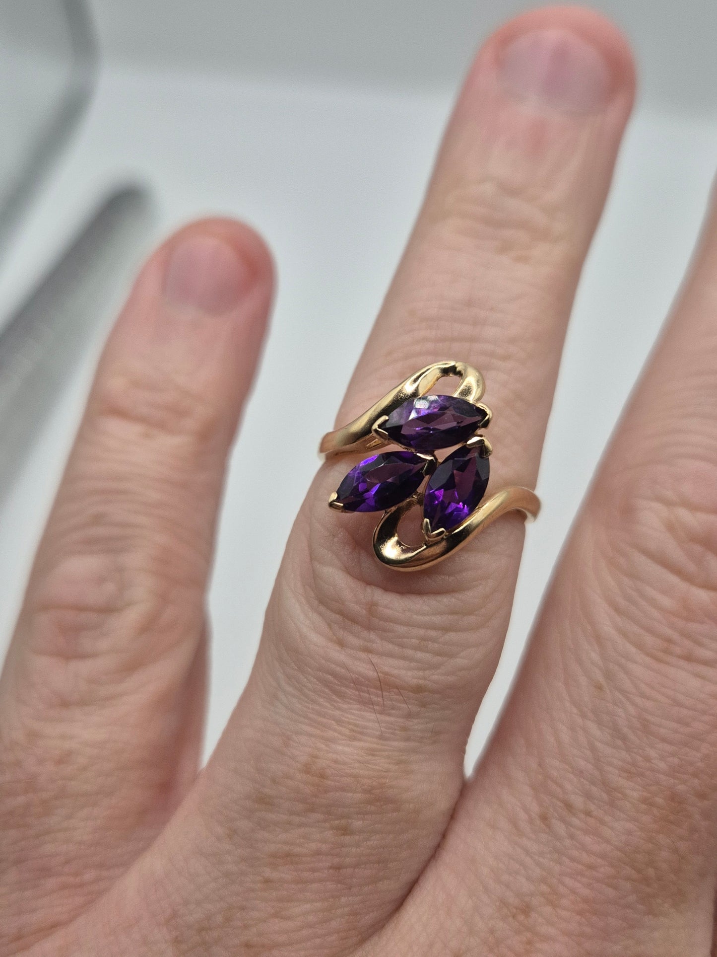 9ct gold amethyst ring