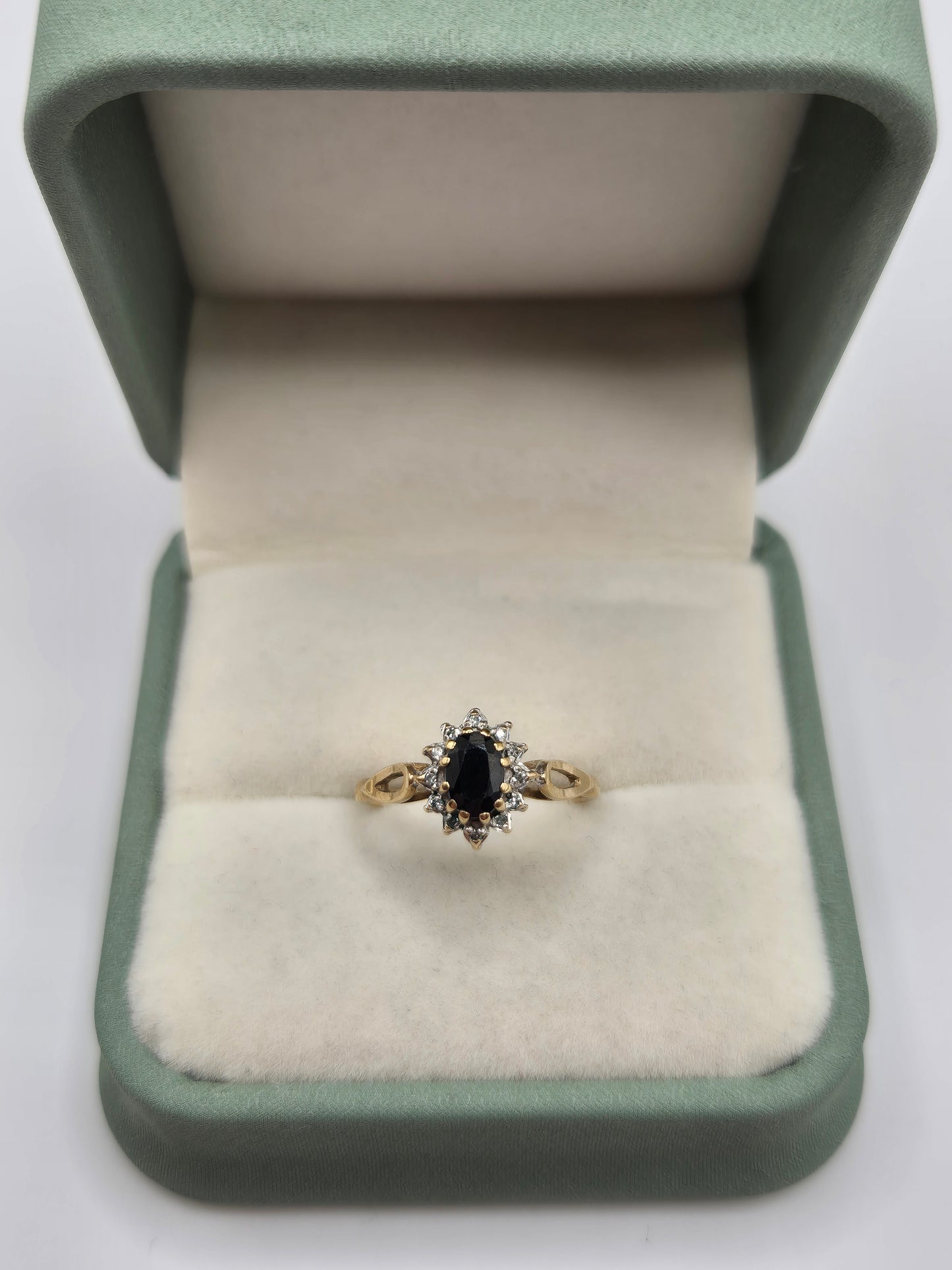 9ct gold sapphire and diamond ring
