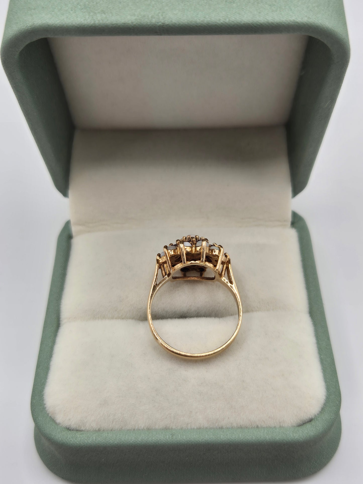 9ct gold amethyst and opal ring
