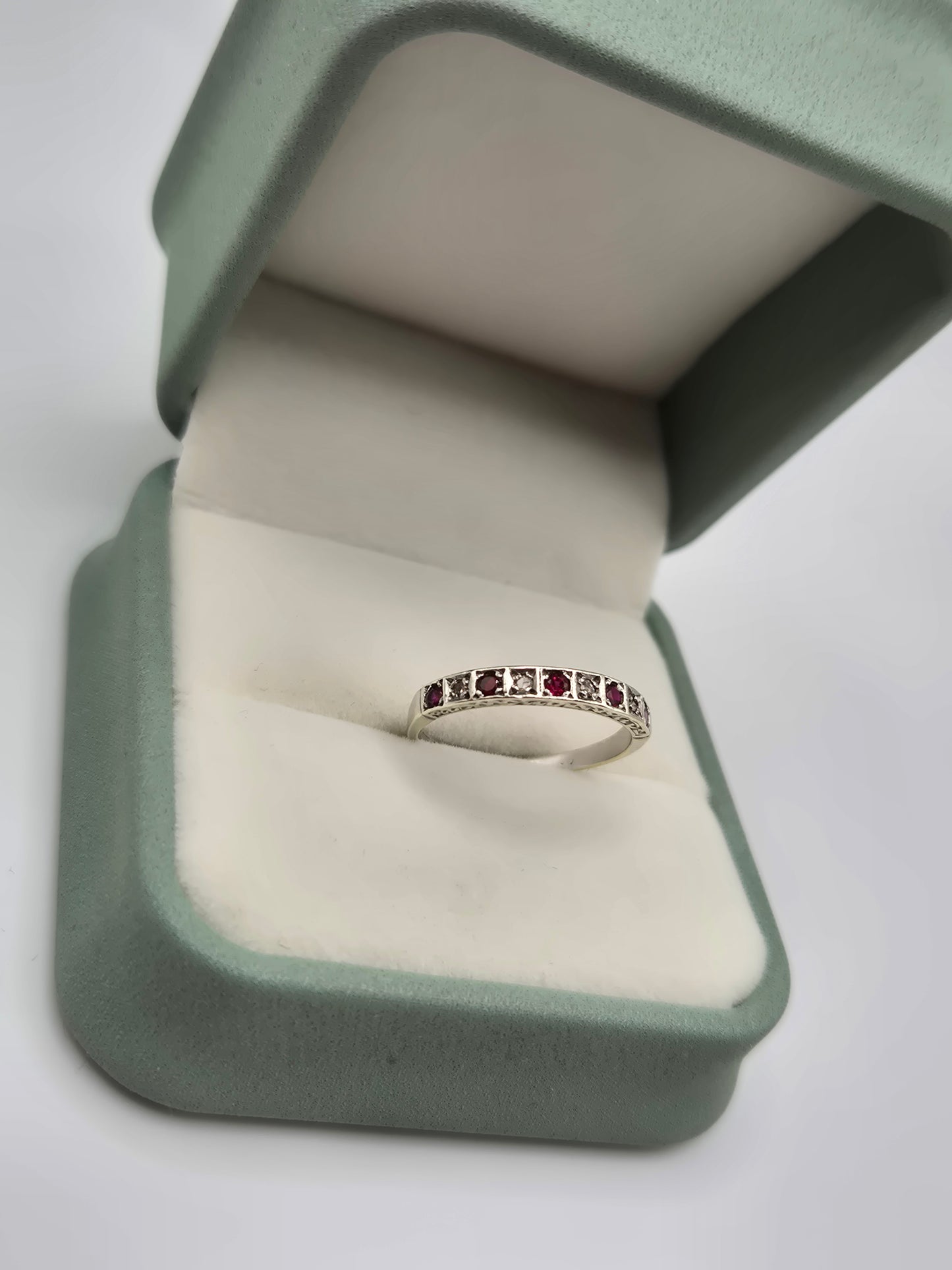 9ct white gold ruby and diamond ring