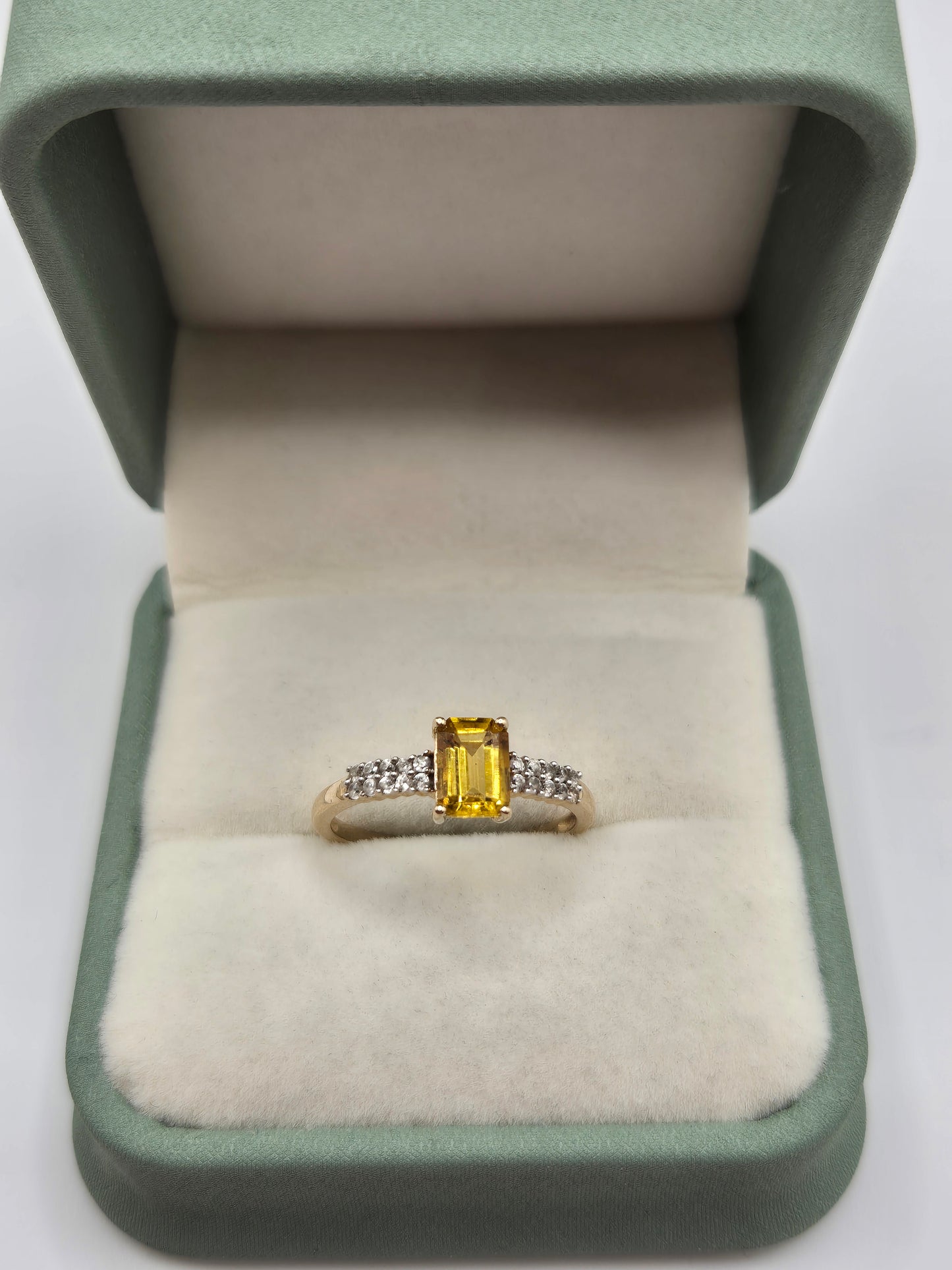 9ct gold citrine and zircon ring