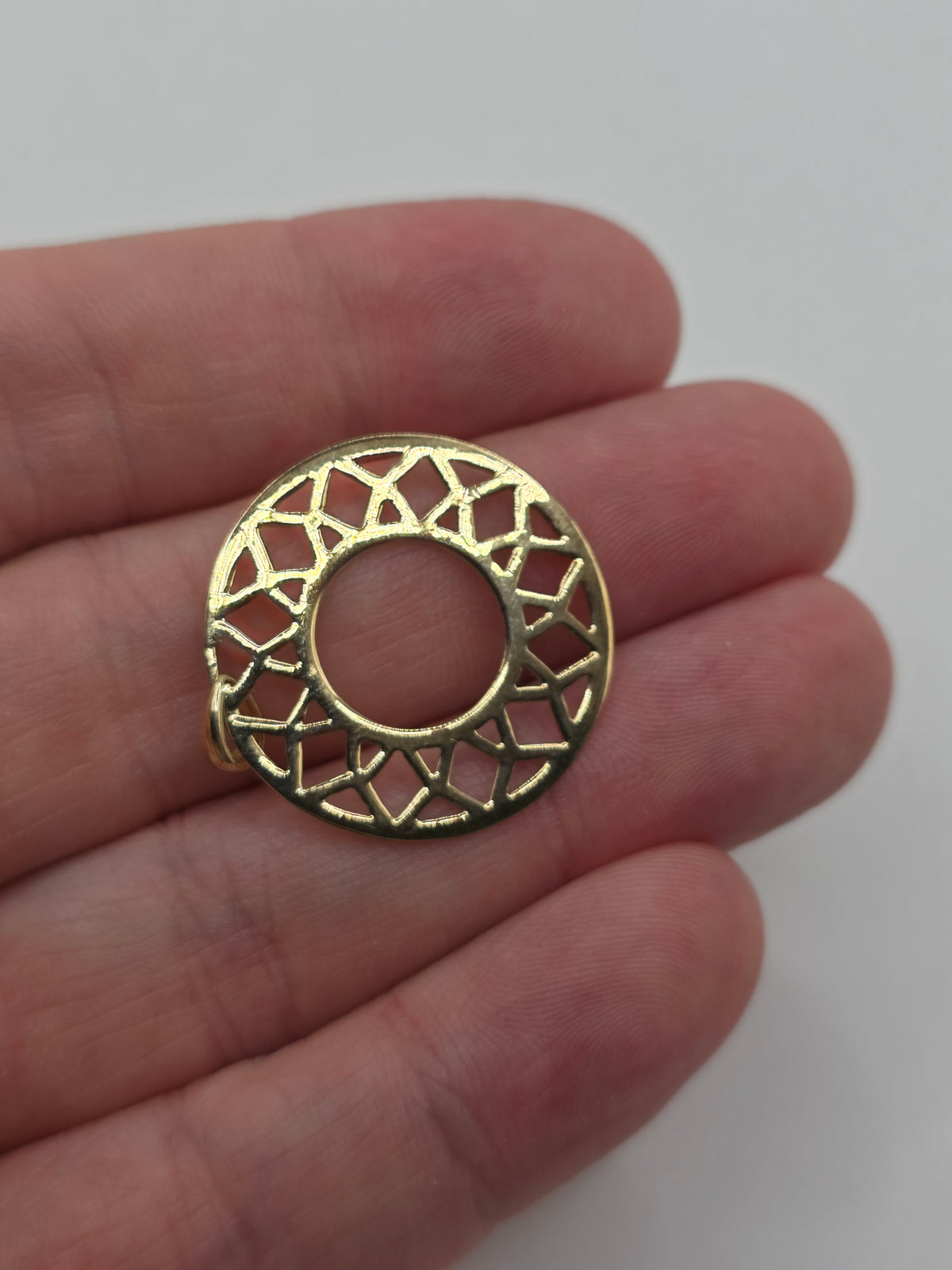 9ct gold pendant