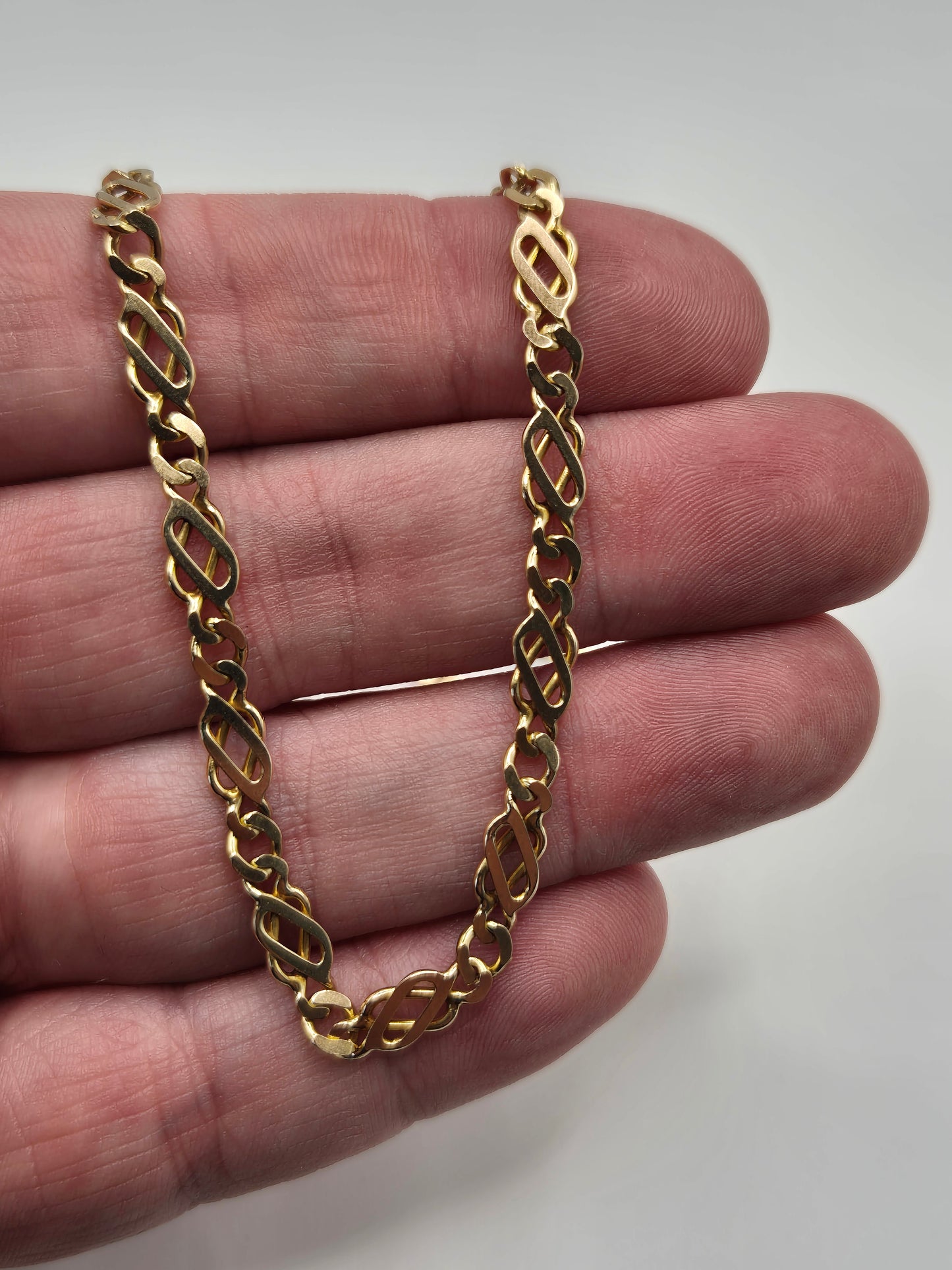 9ct gold fancy link chain