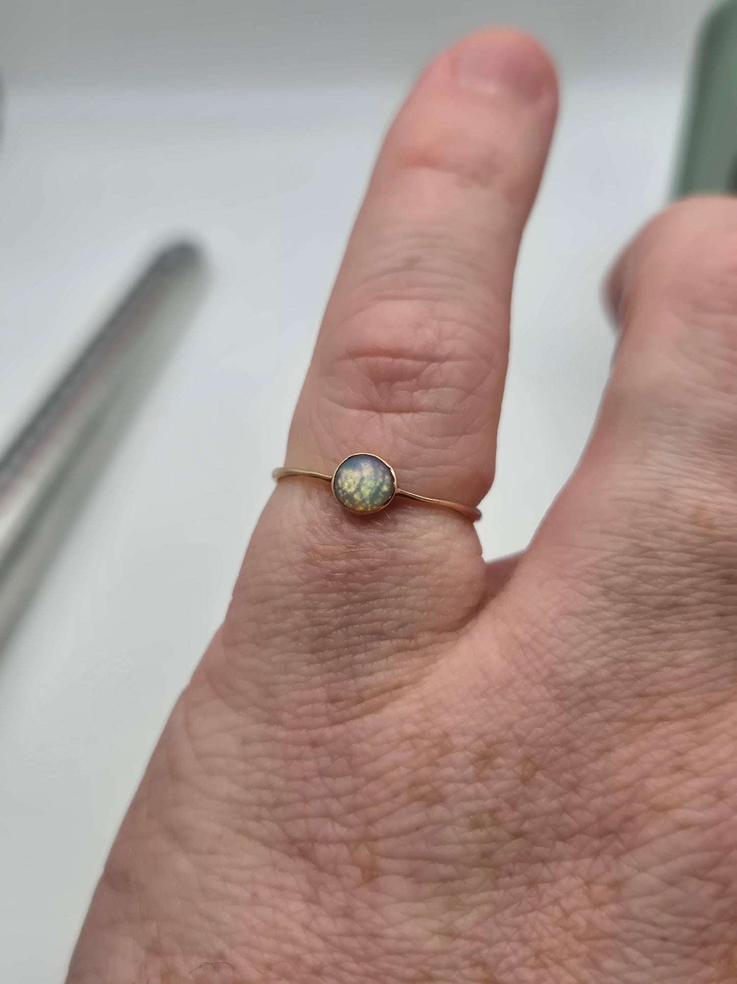 Antique 9ct gold opal ring