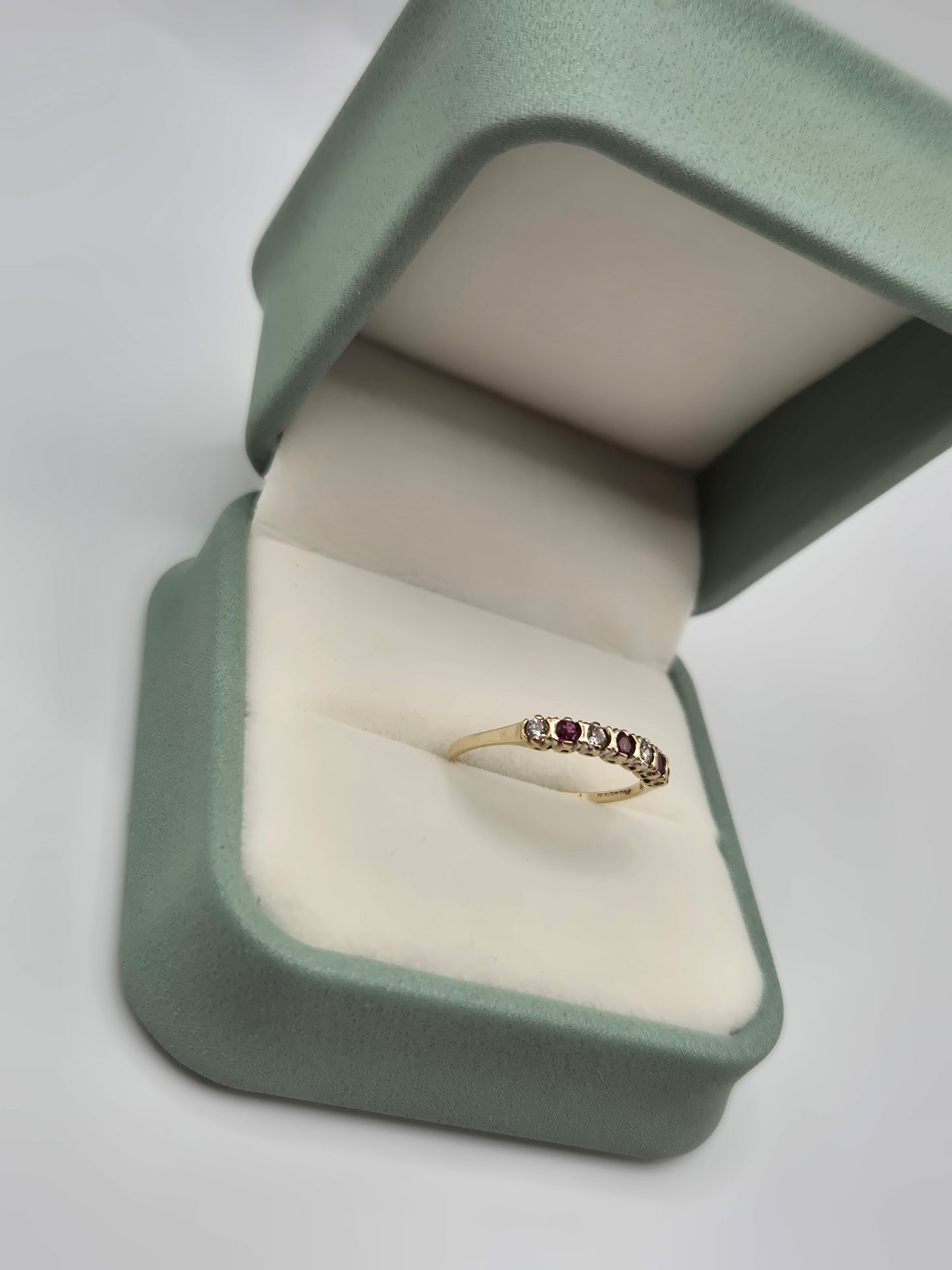 9ct gold ruby and cz ring