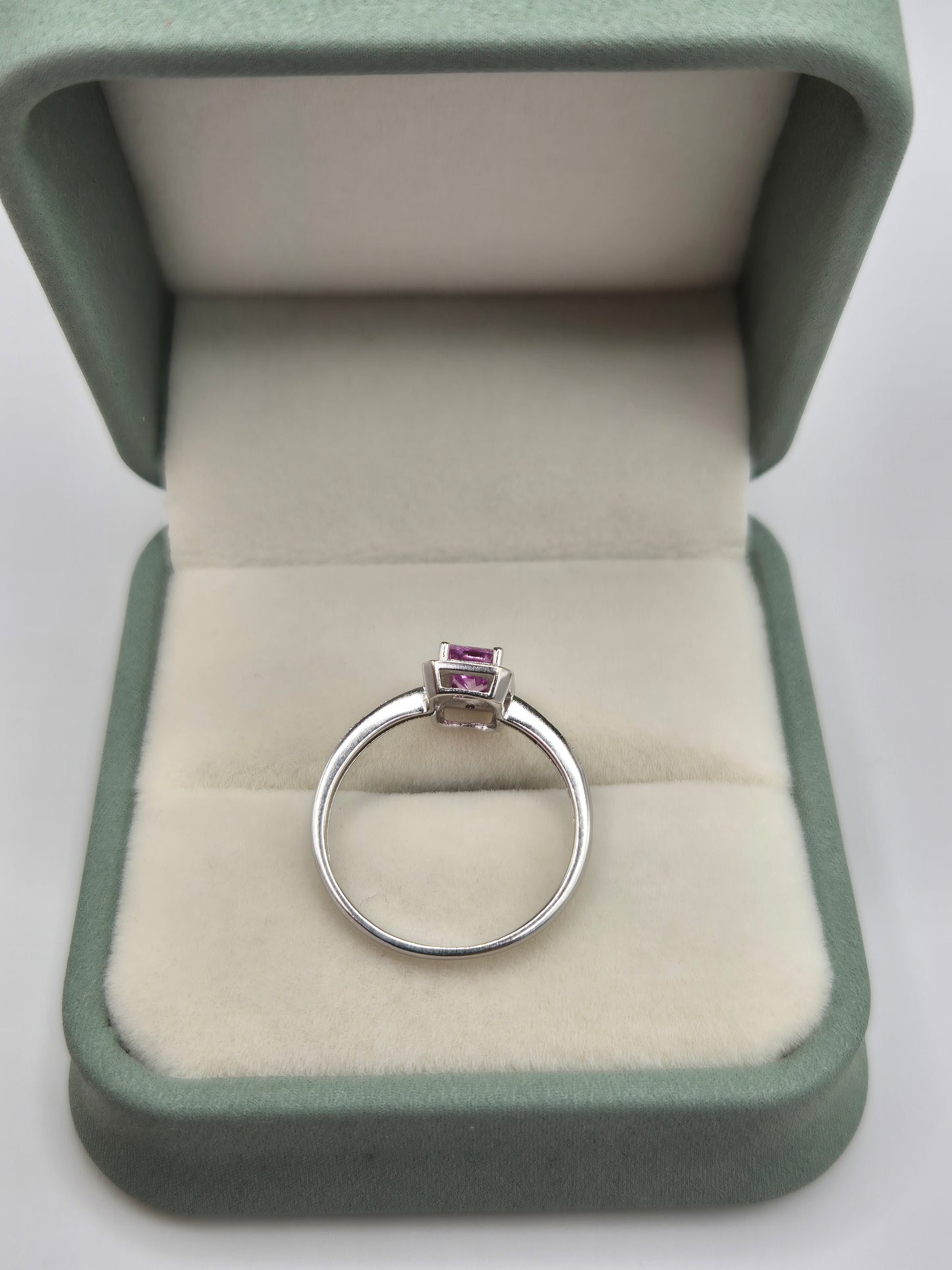 9ct white gold pink sapphire and diamond ring