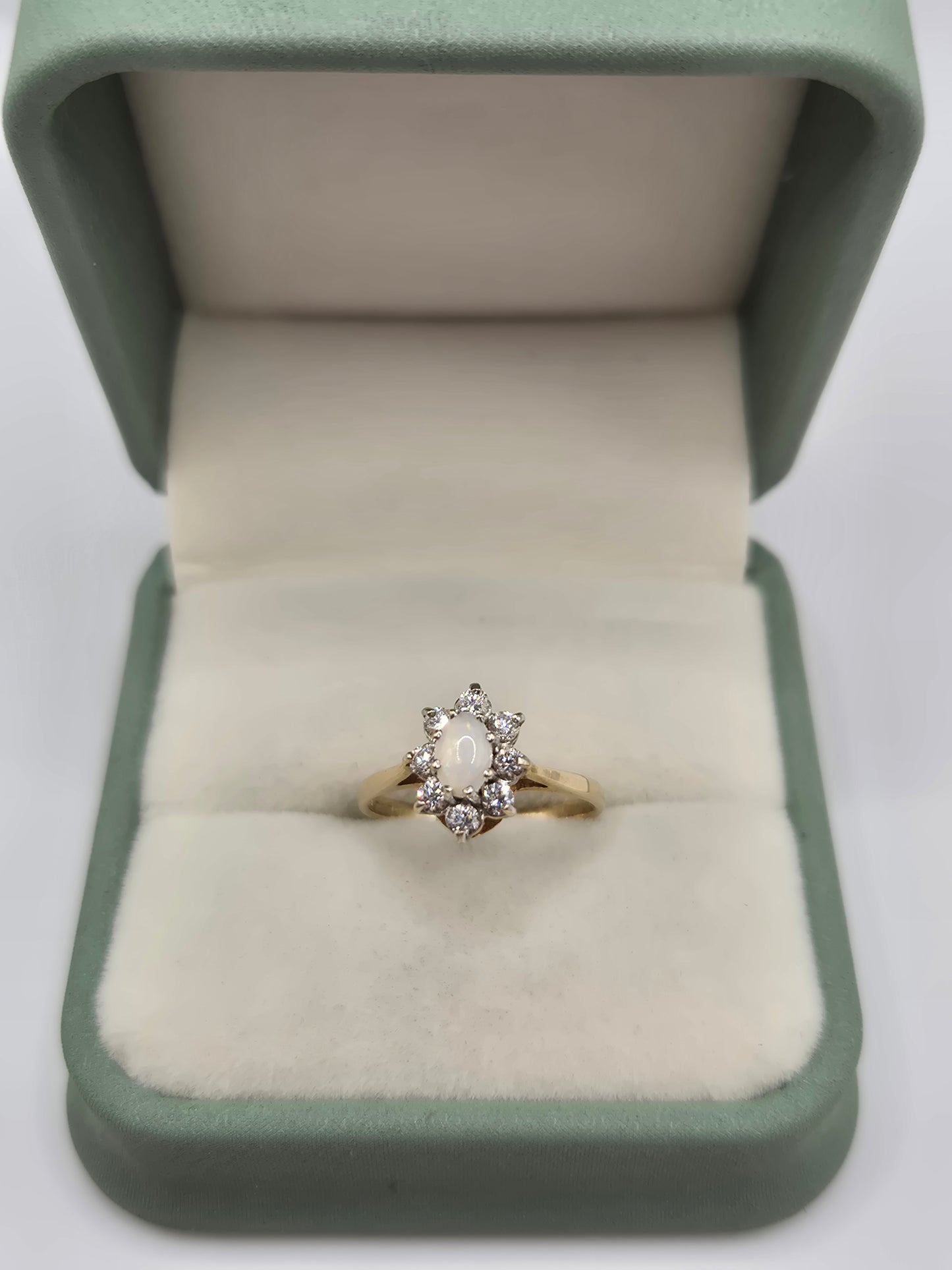 9ct gold opal and cz ring