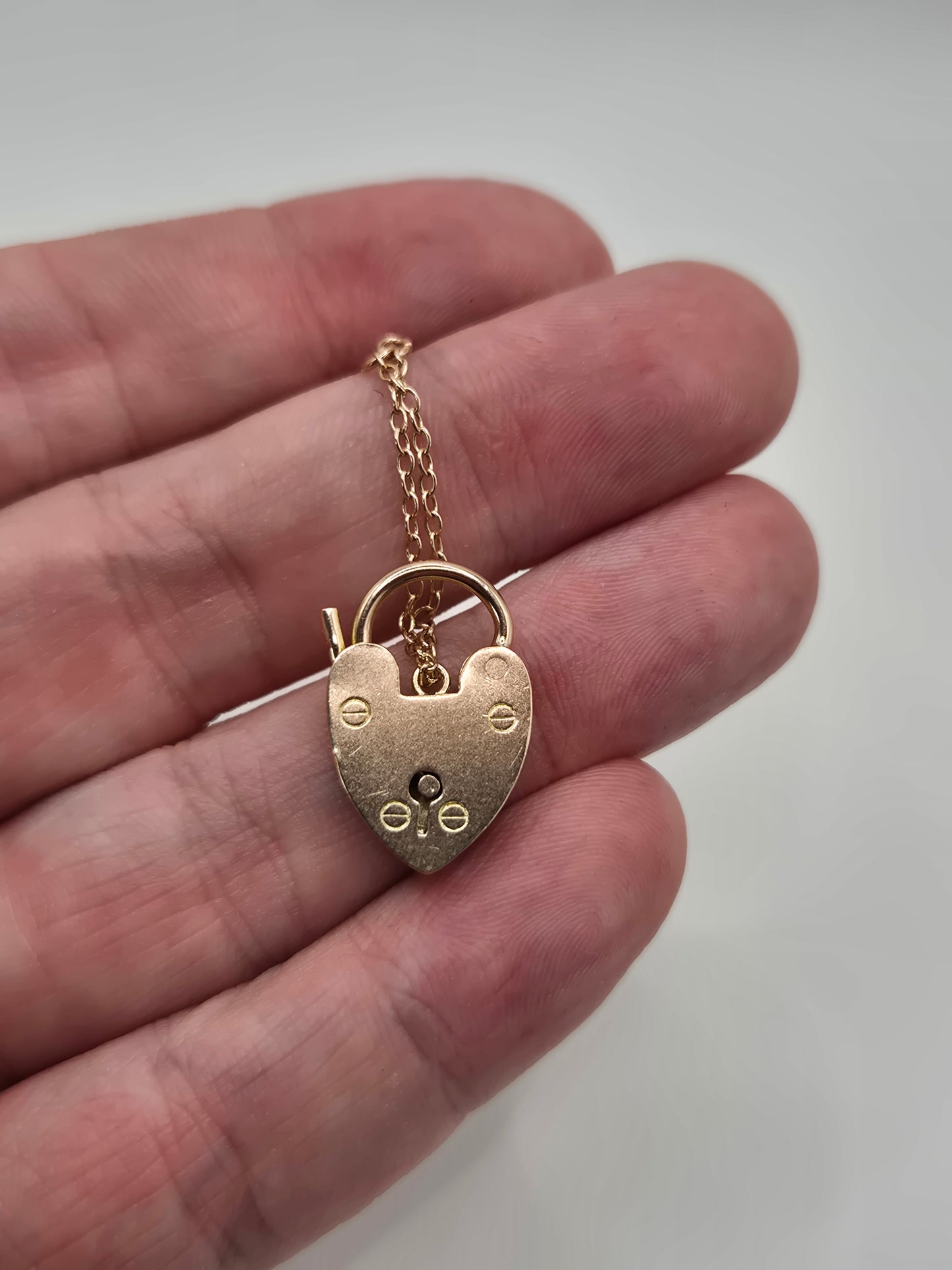 9ct rose gold padlock (3)