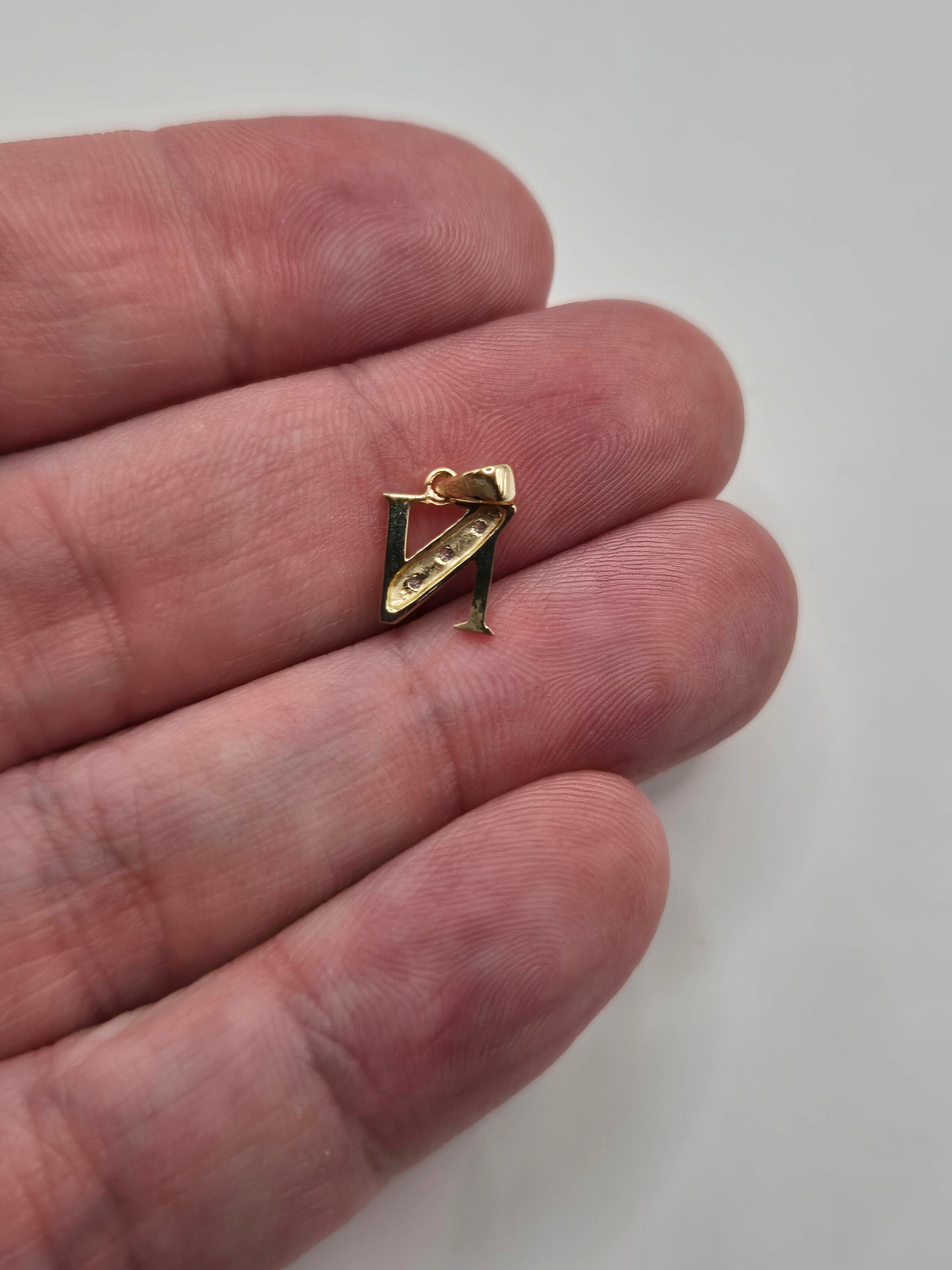 9ct gold initial N diamond pendant