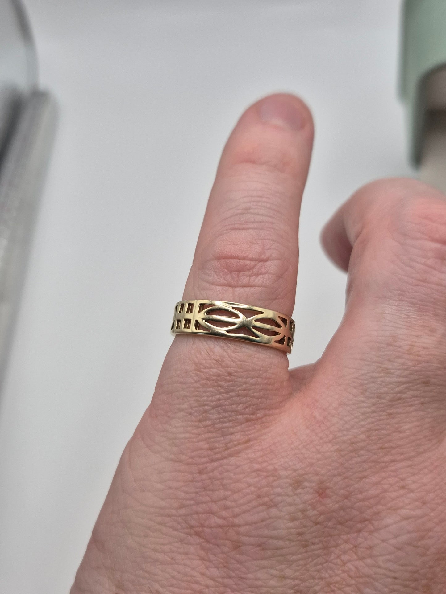 9ct gold ring