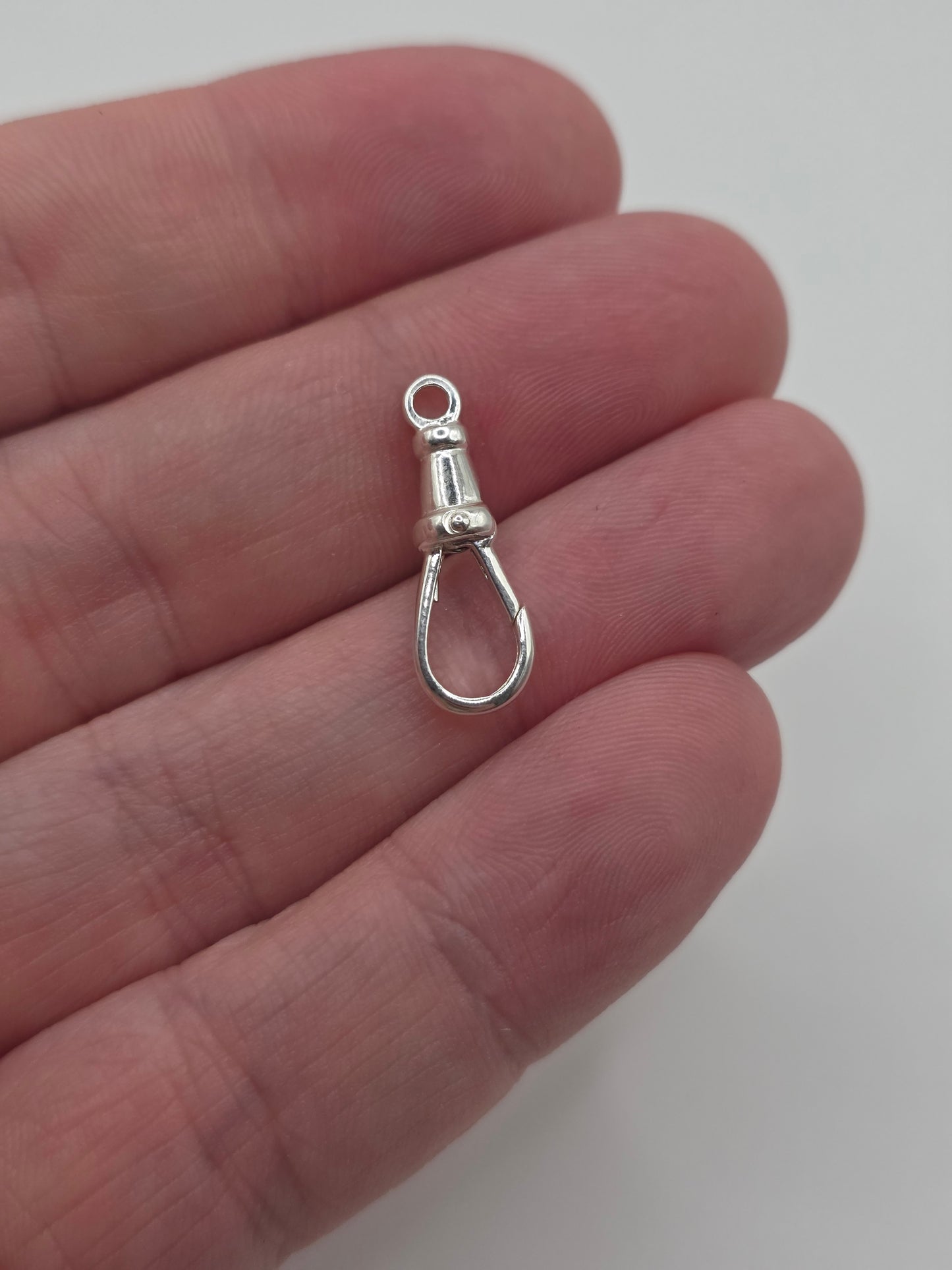 Silver dog clip 21mm (4)