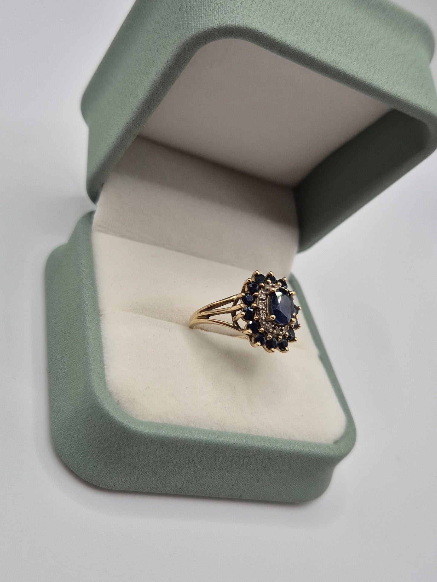 9ct gold sapphire and diamond ring