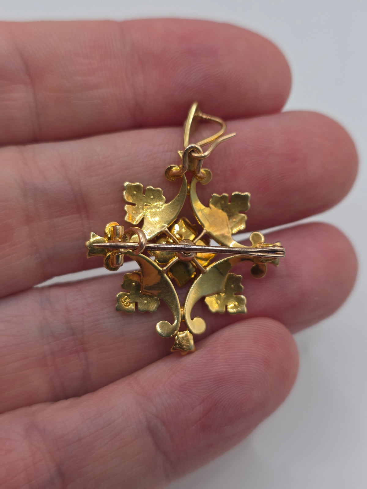 Victorian 15ct gold pearl pendant/brooch