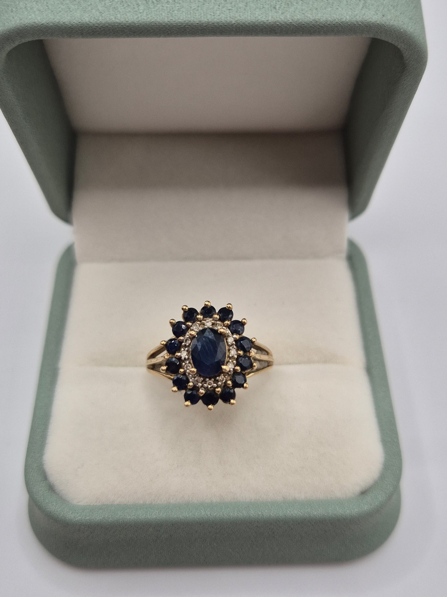 9ct gold sapphire and diamond ring