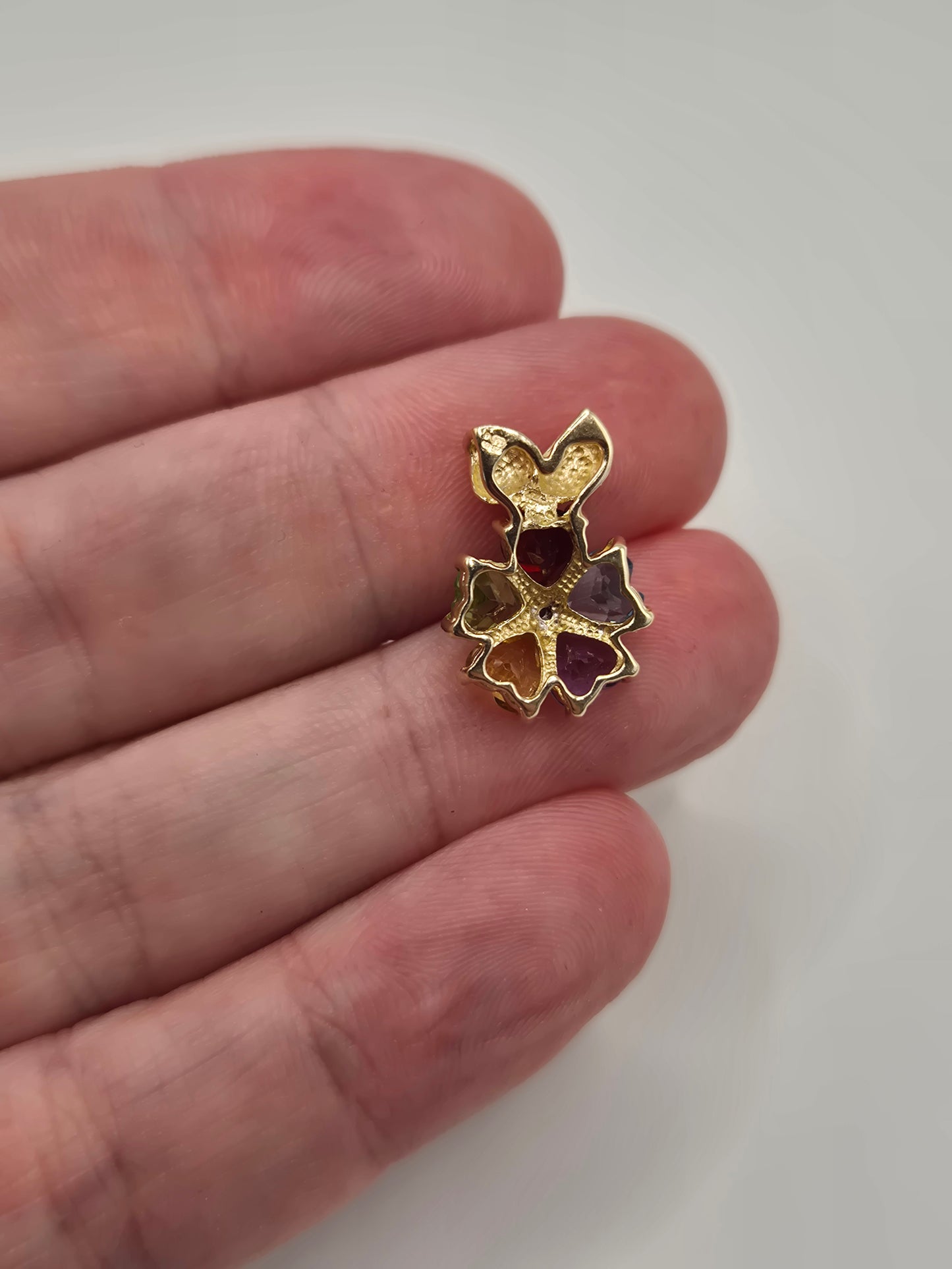9ct gold multigem and diamond pendant