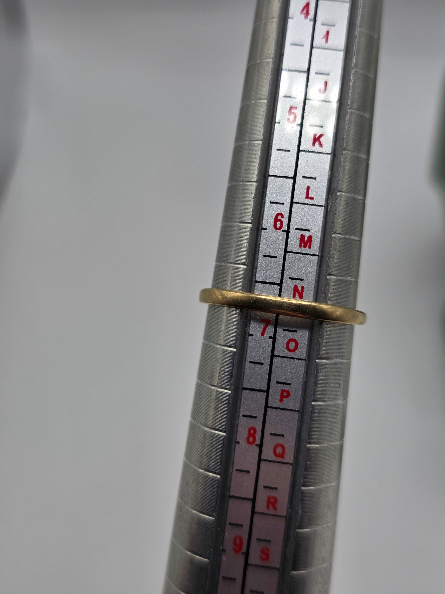 9ct gold aquamarine and sapphire cluster ring