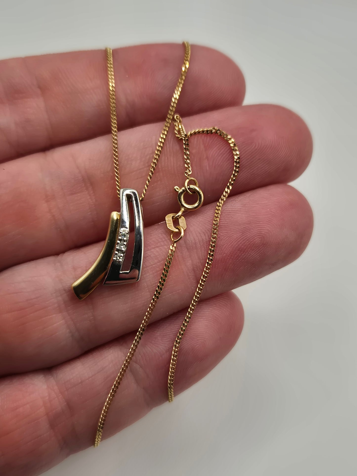 9ct two tone gold diamond necklace