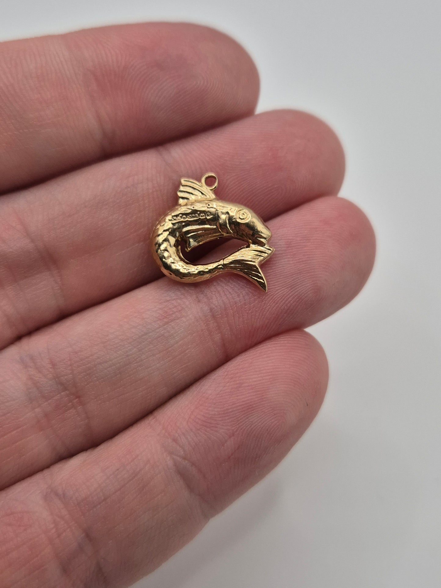 9ct gold fish charm