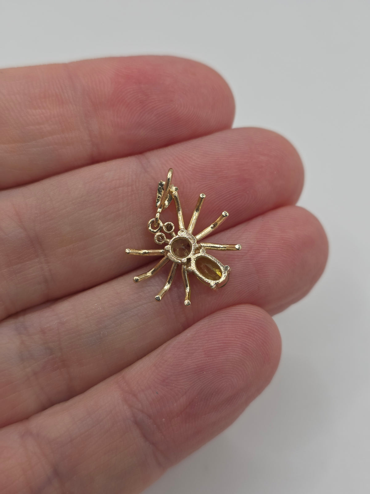 9ct gold peridot and diamond spider pendant