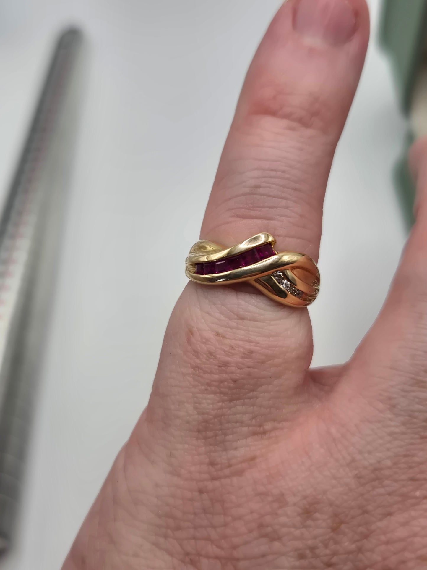 14ct gold ruby and diamond ring