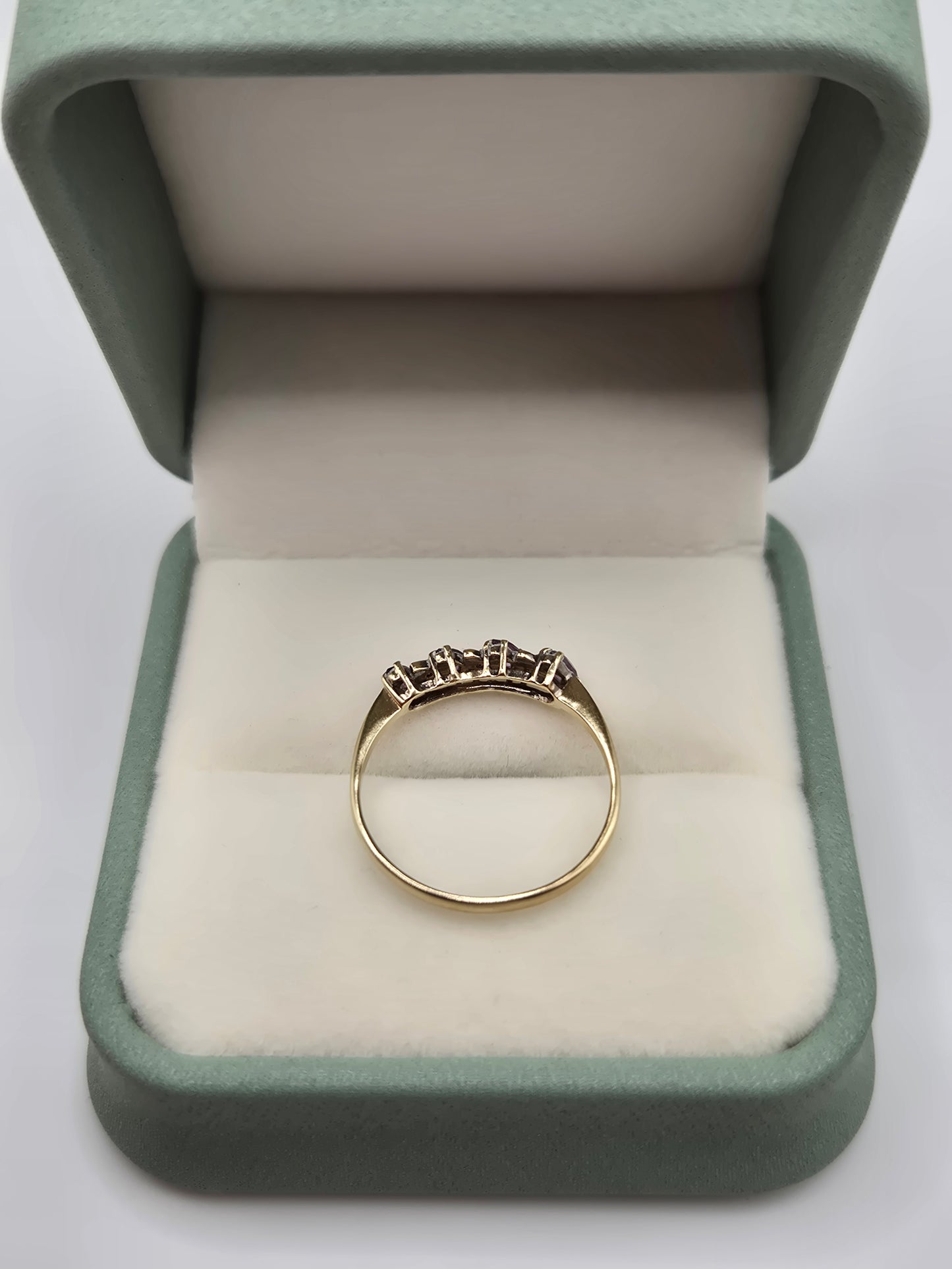 9ct gold amethyst and diamond ring