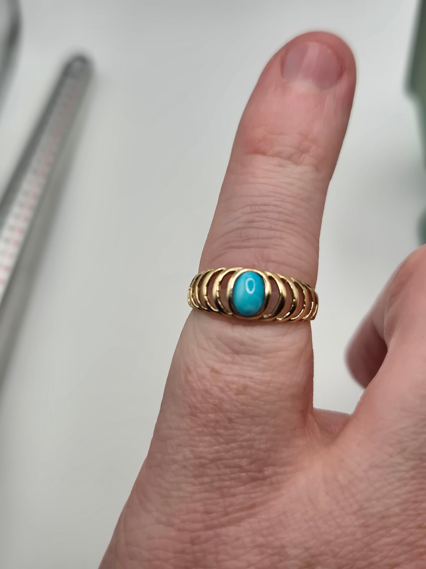 9ct gold turquoise ring