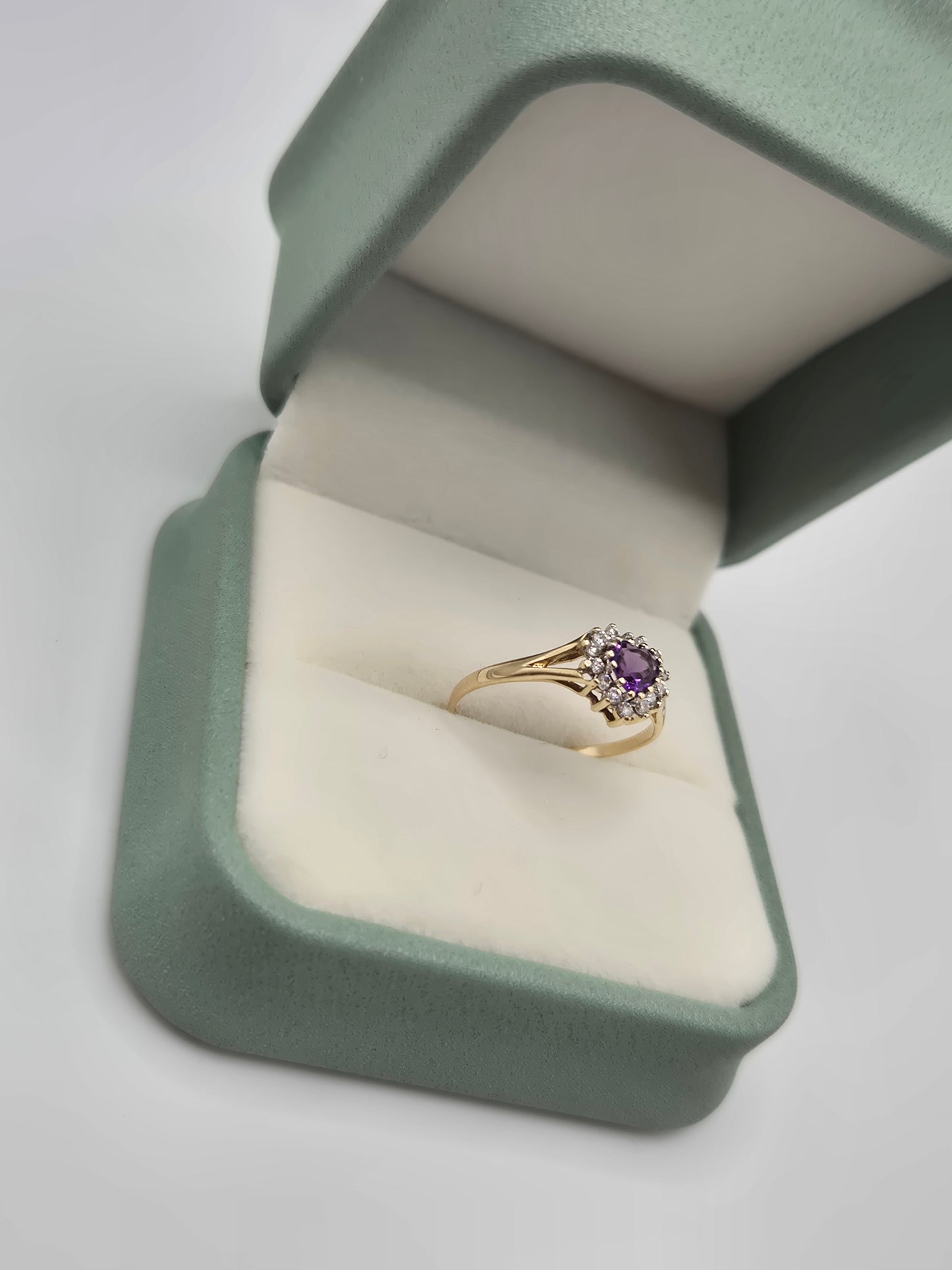 9ct gold amethyst and cz heart ring