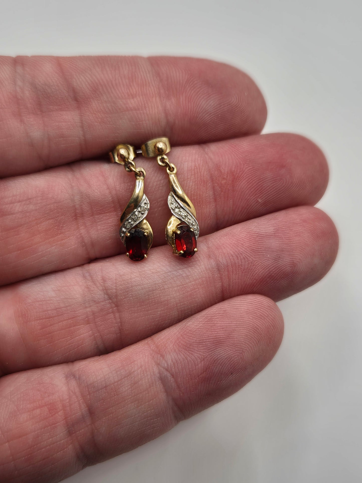 9ct gold garnet and diamond earrings