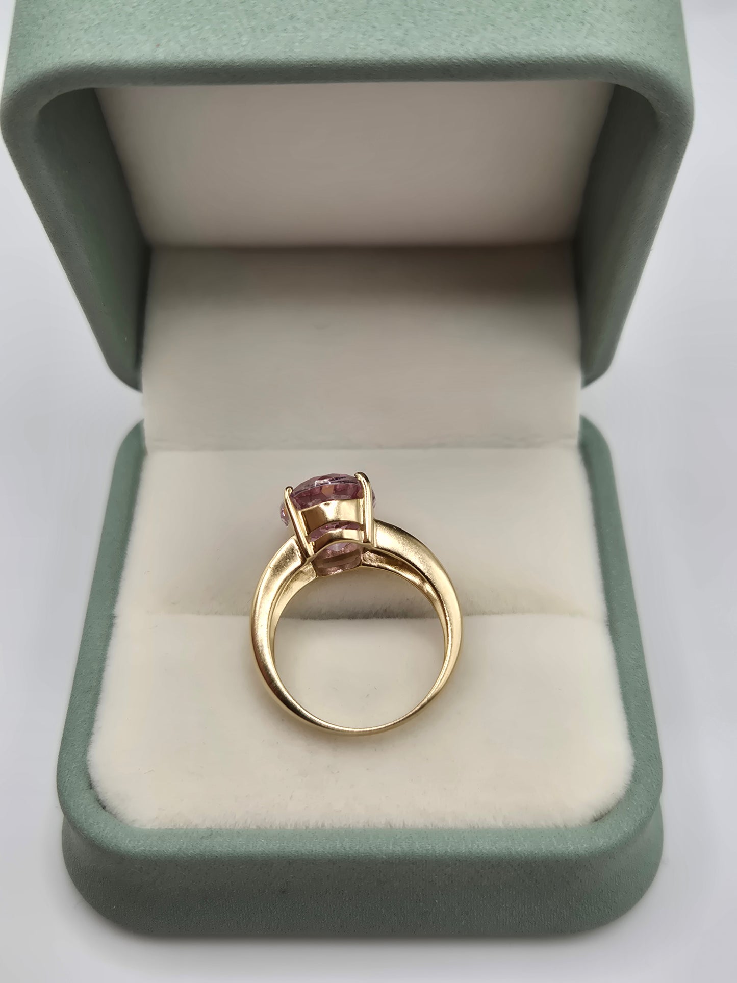 Heavy 9ct gold pink topaz and diamond ring