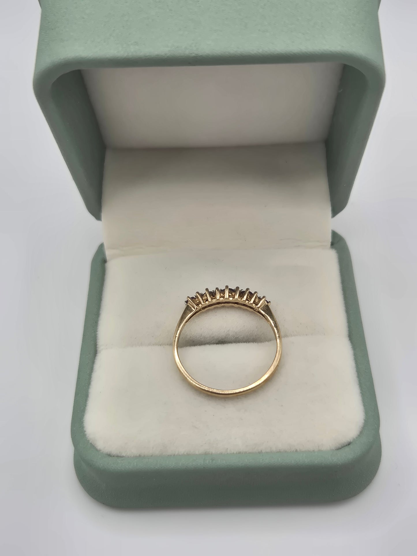 9ct gold amethyst and diamond ring