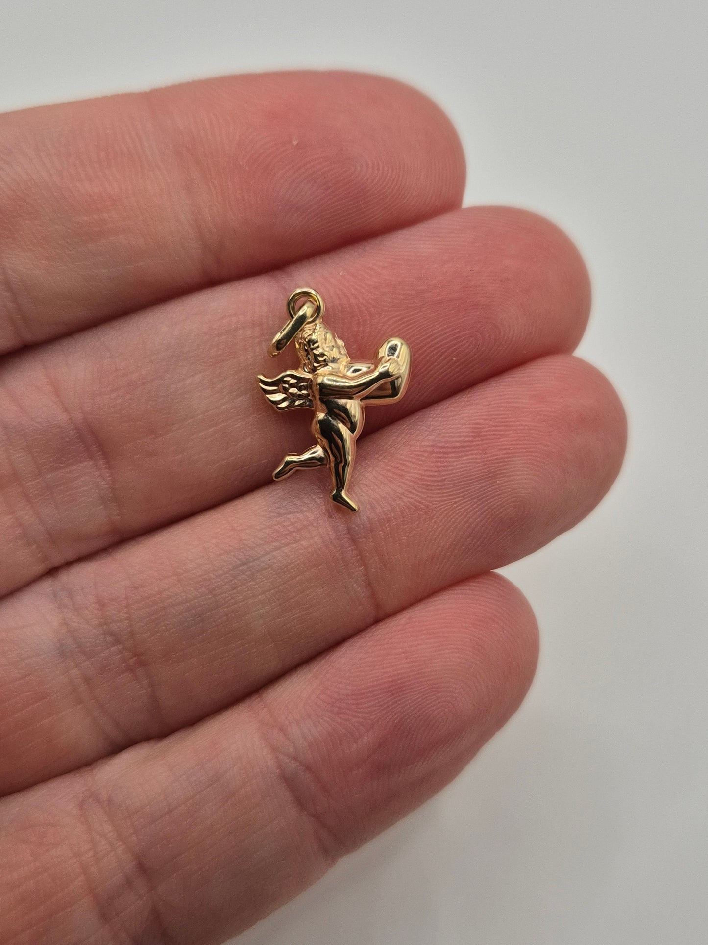9ct gold cherub charm