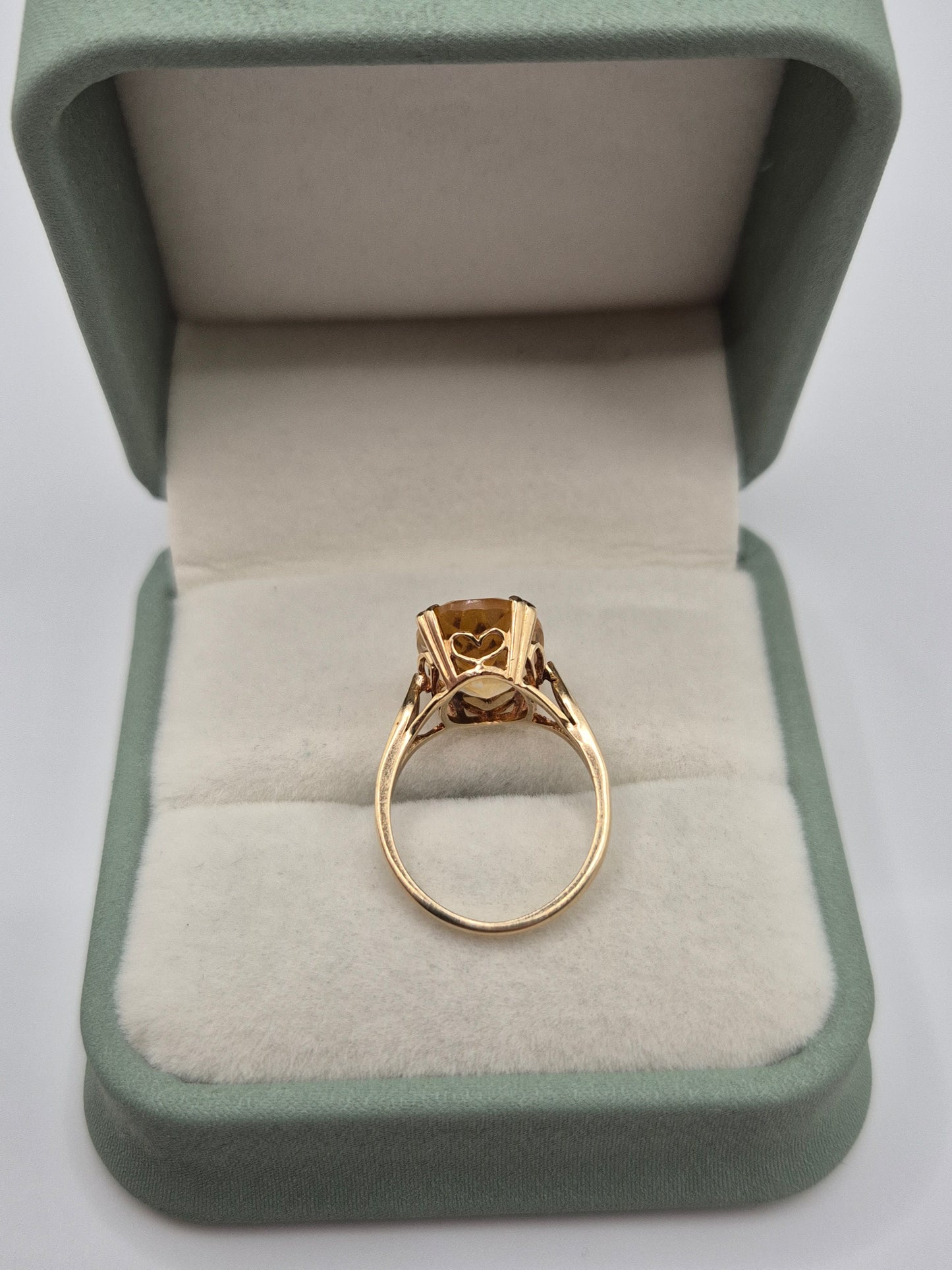 9ct gold citrine ring