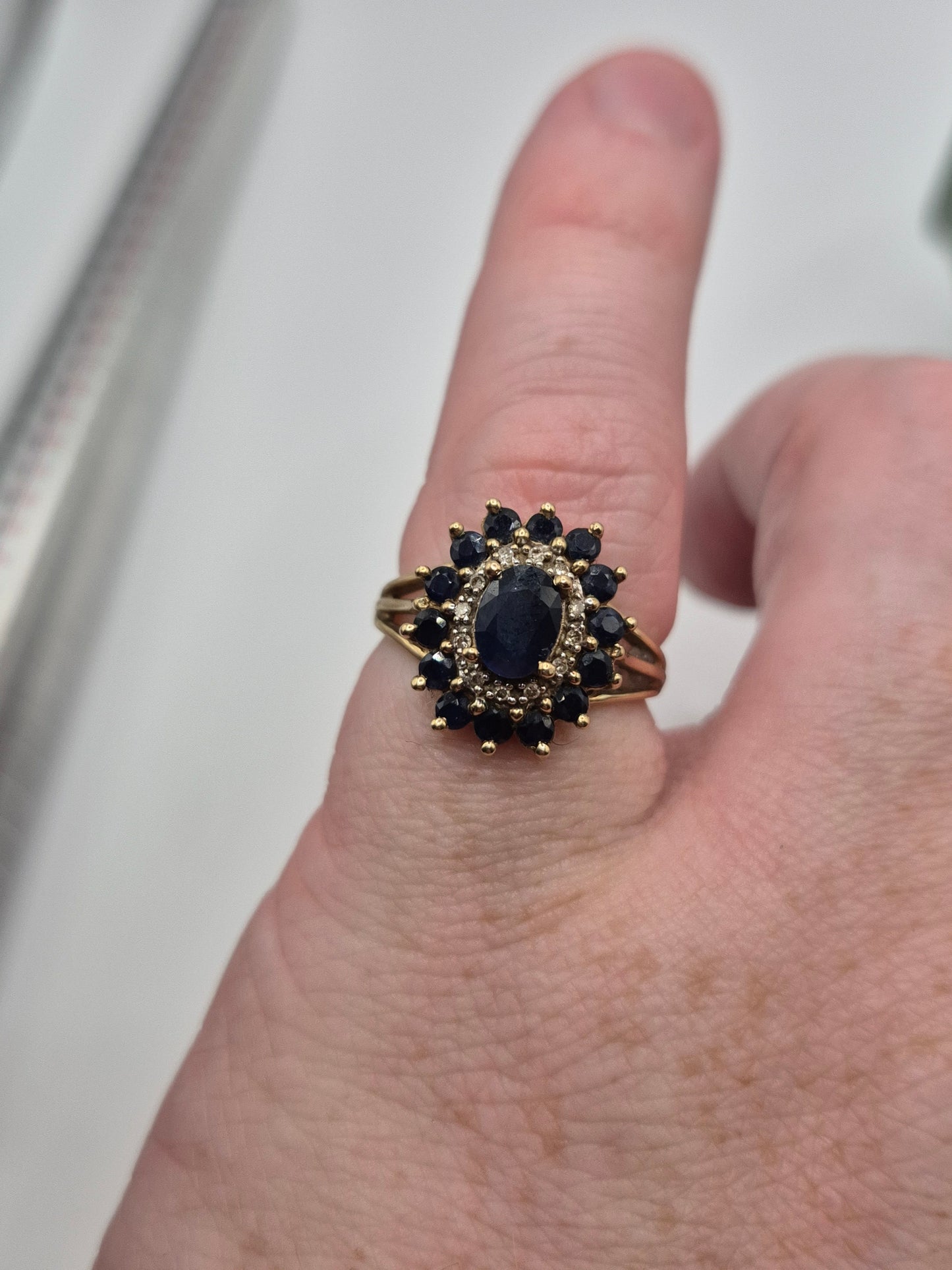 9ct gold sapphire and diamond ring
