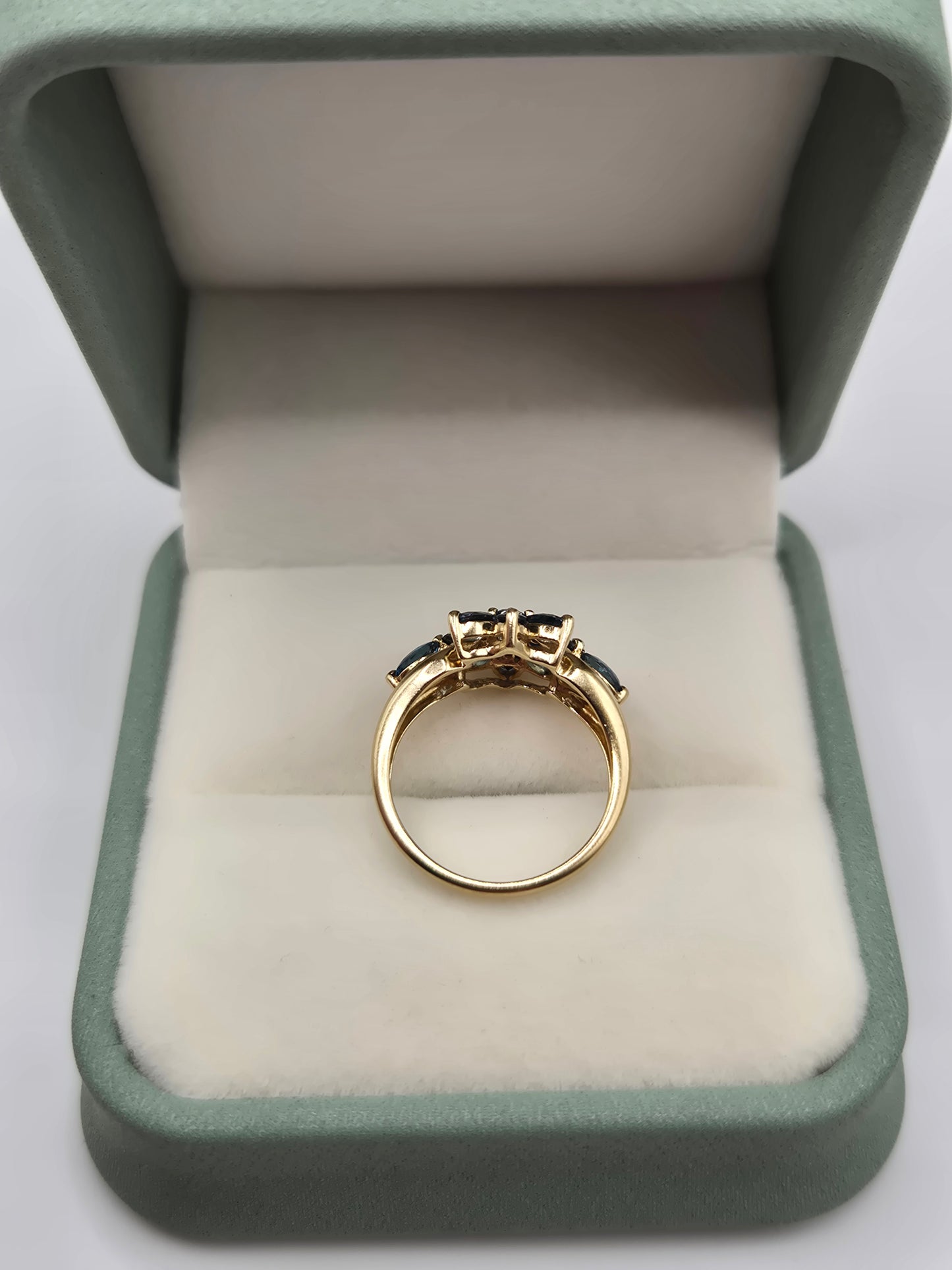 9ct gold topaz and diamond ring
