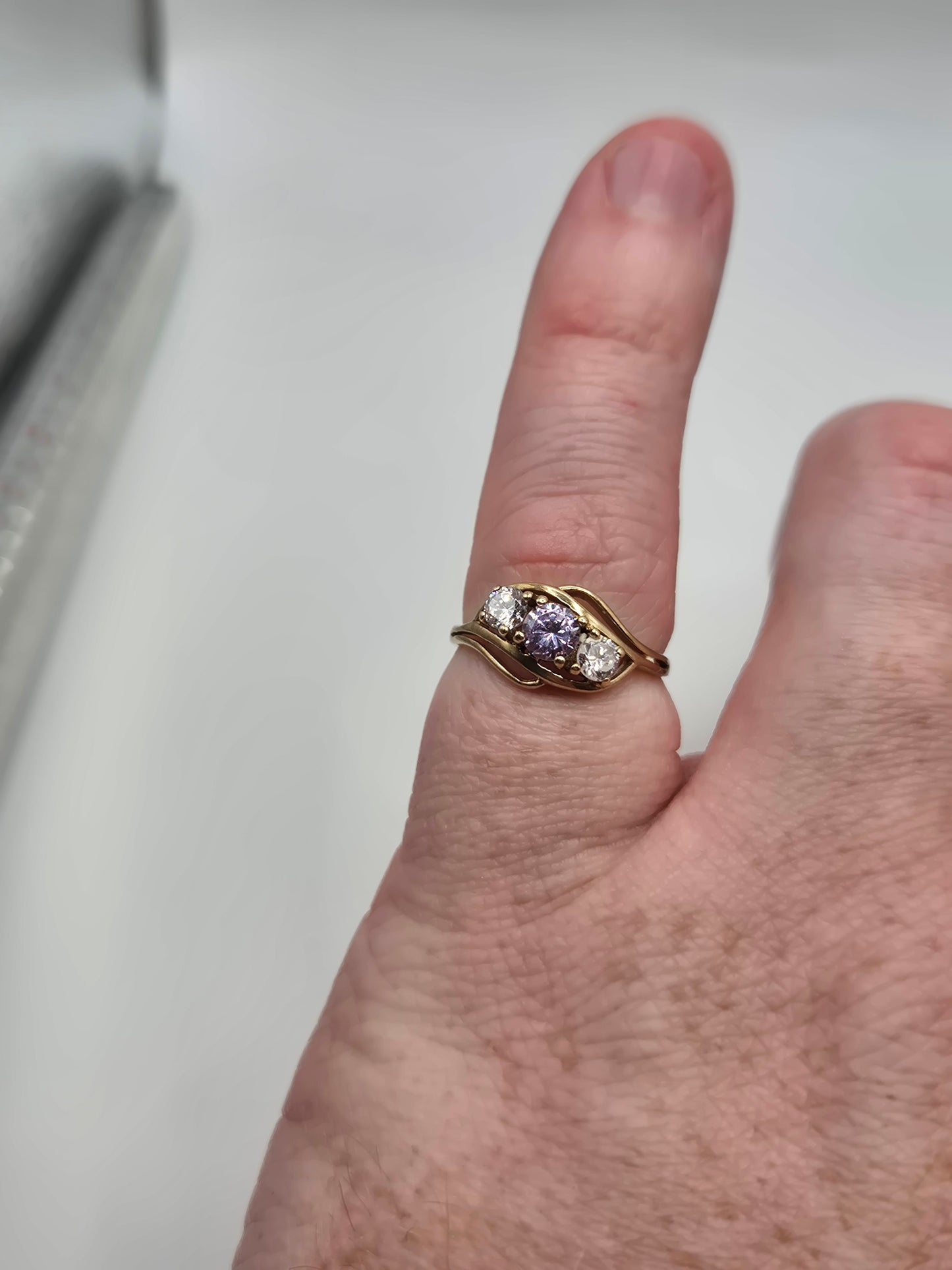 9ct gold cz ring