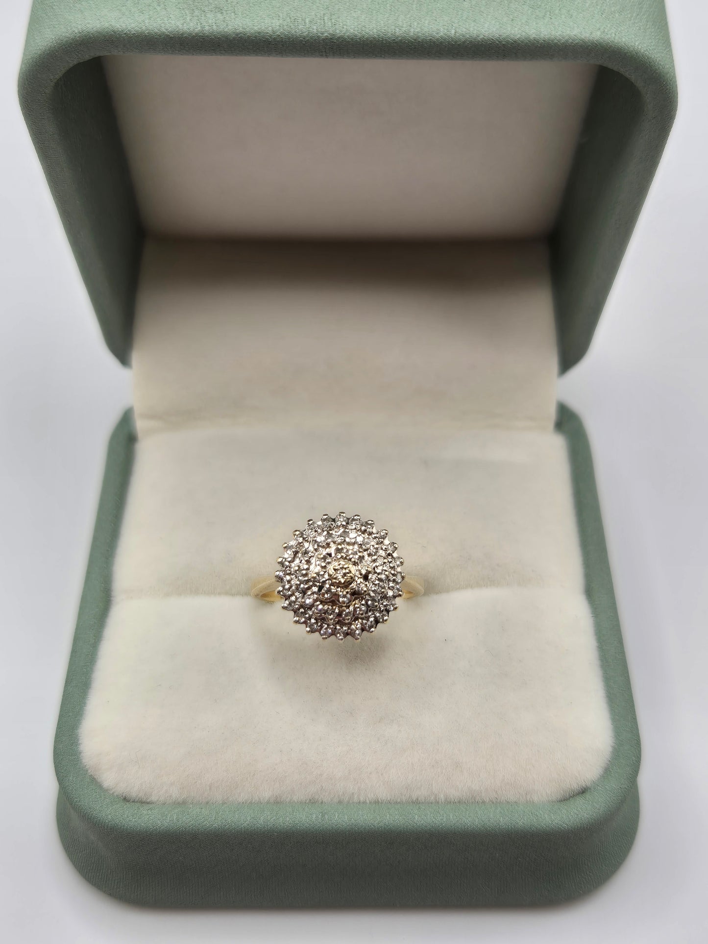 9ct gold diamond cluster ring