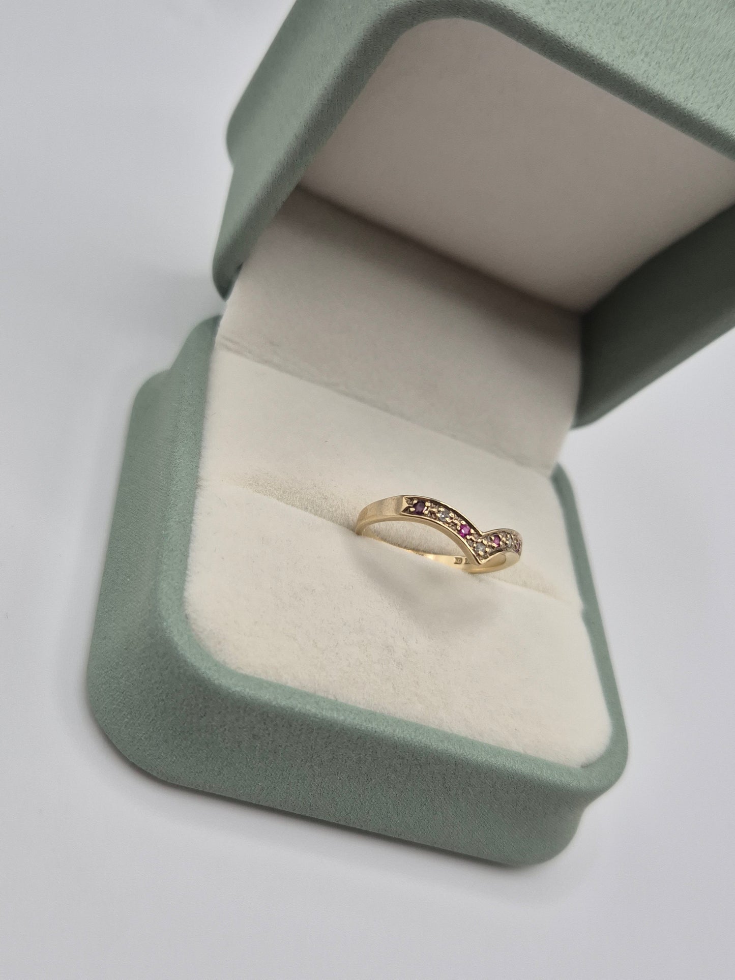 9ct gold ruby and diamond wishbone ring