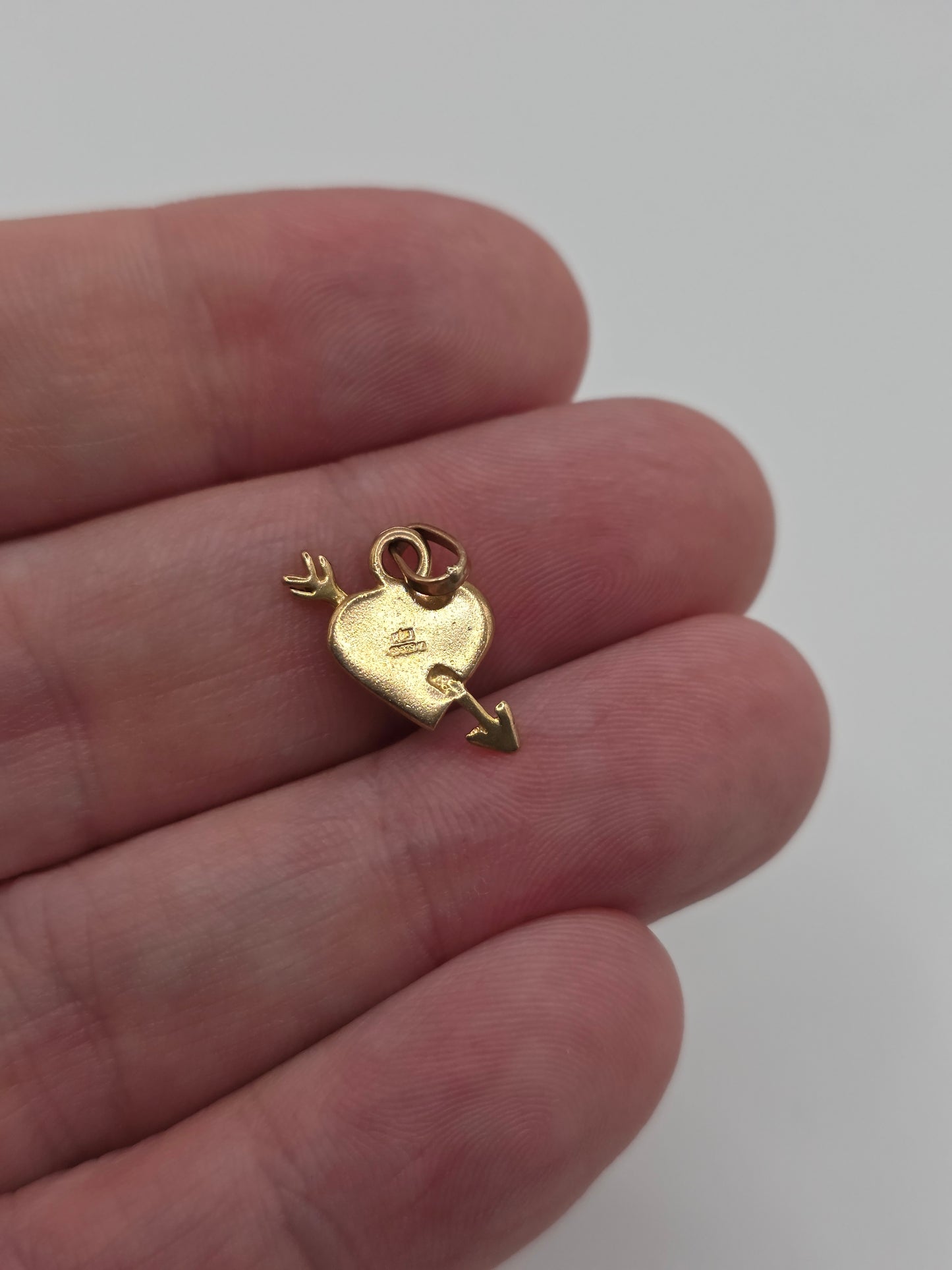 9ct gold cupid heart charm