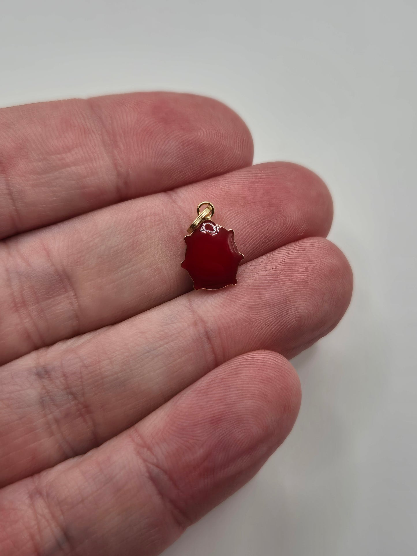 9ct gold enamelled ladybird charm