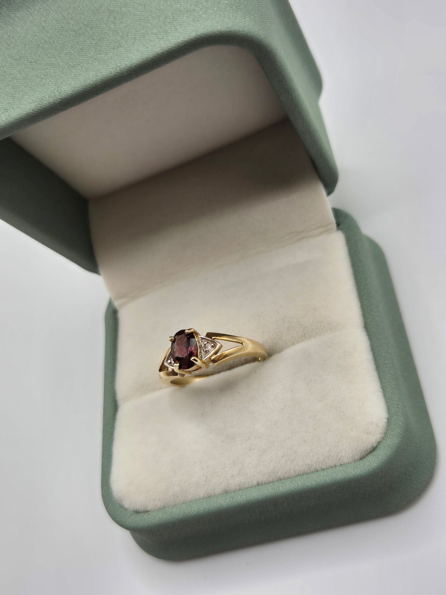 9ct gold tourmaline and diamond ring