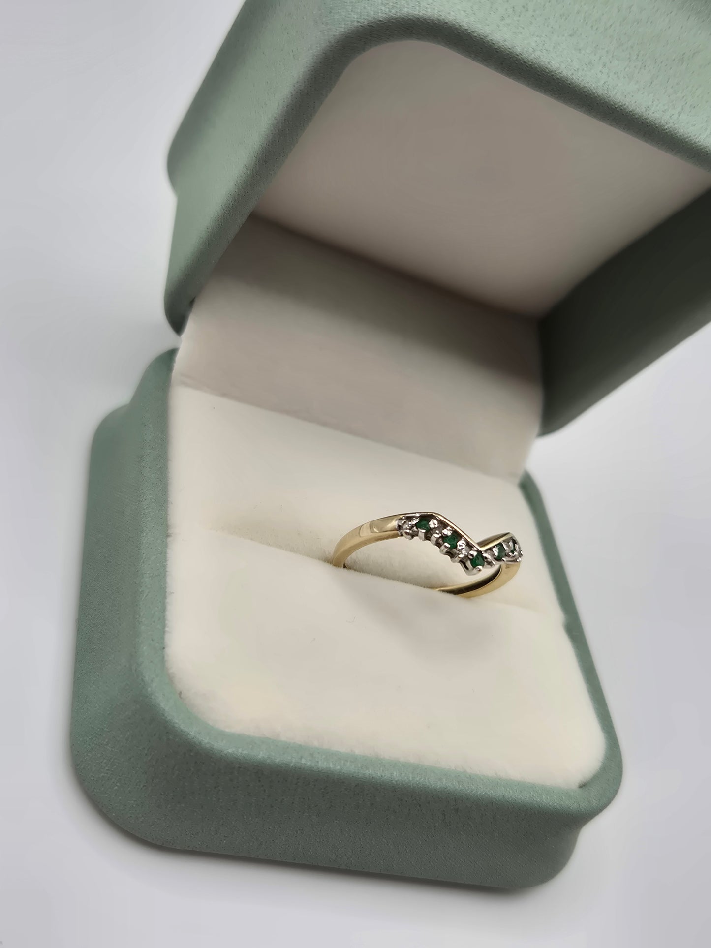 9ct gold emerald and diamond wishbone ring
