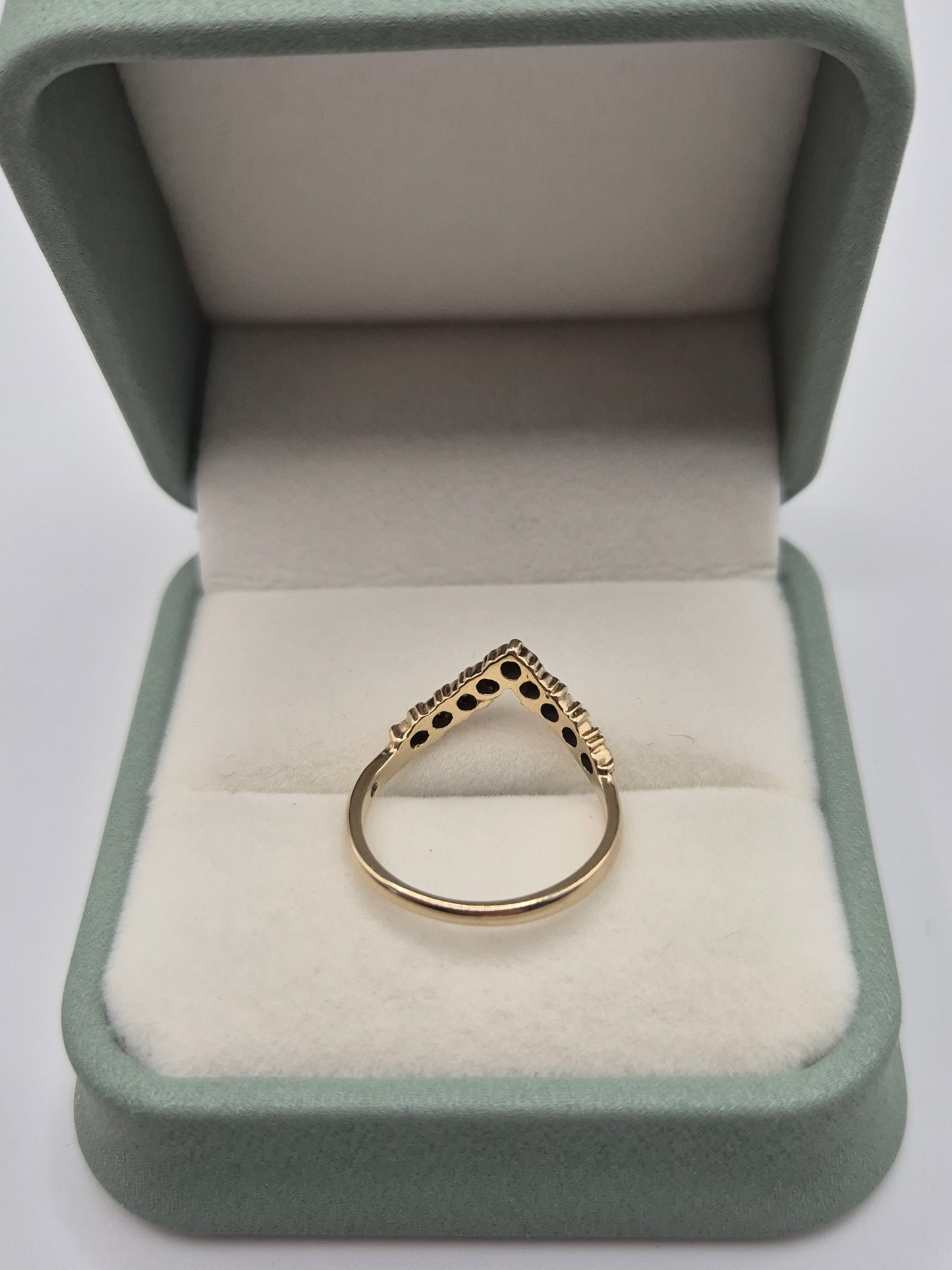 9ct gold diamond wishbone ring