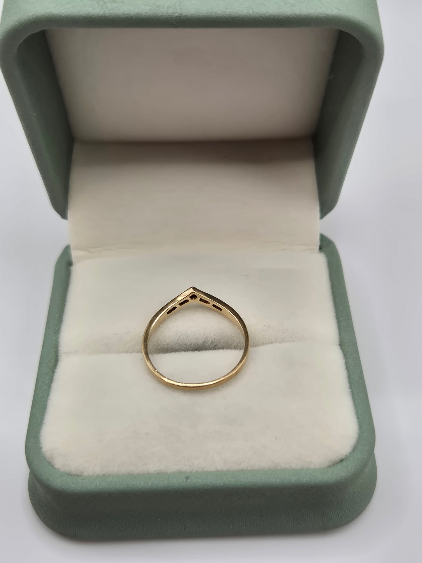 9ct gold diamond wishbone ring