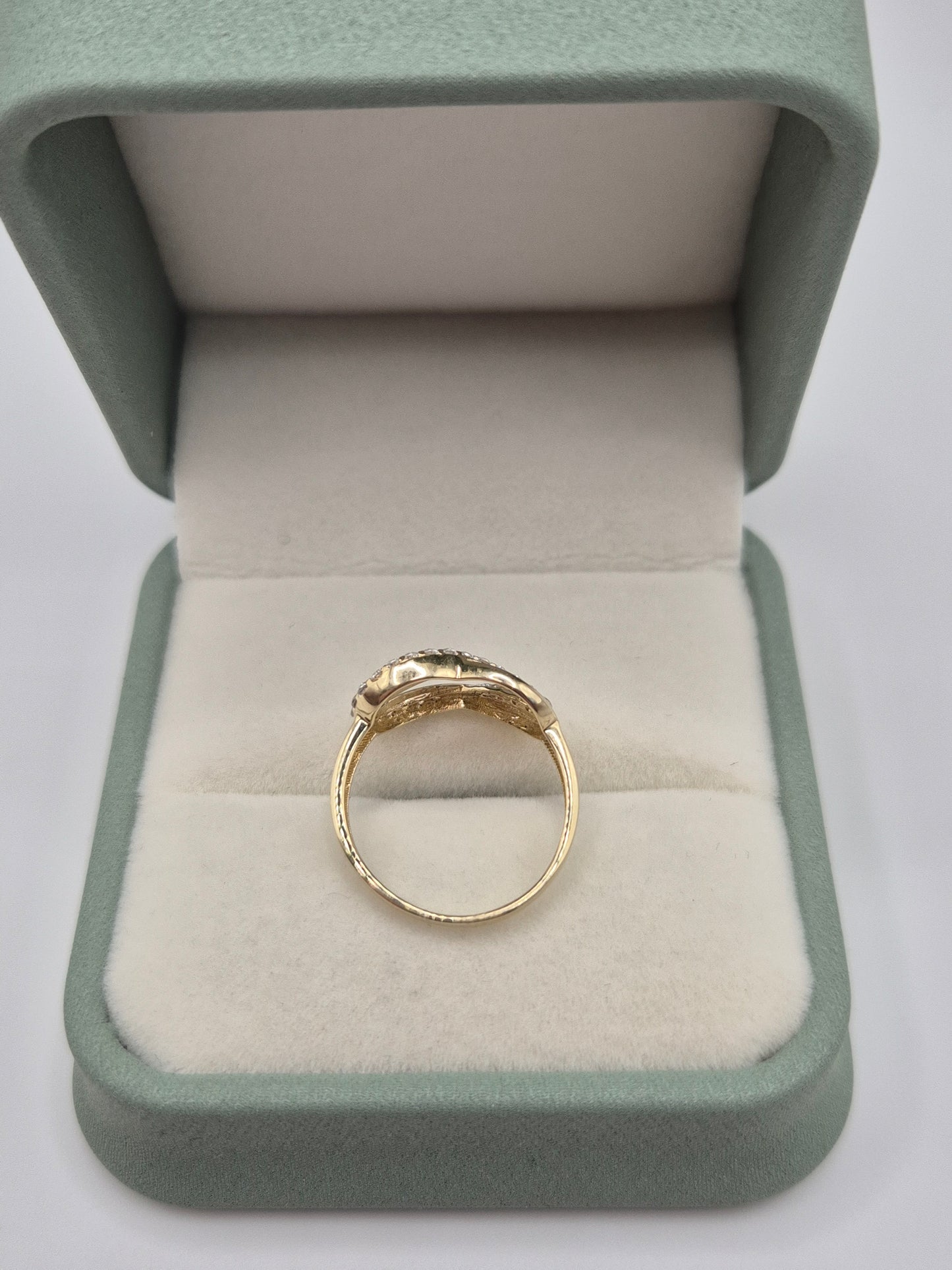 14ct gold cubic zirconia ring