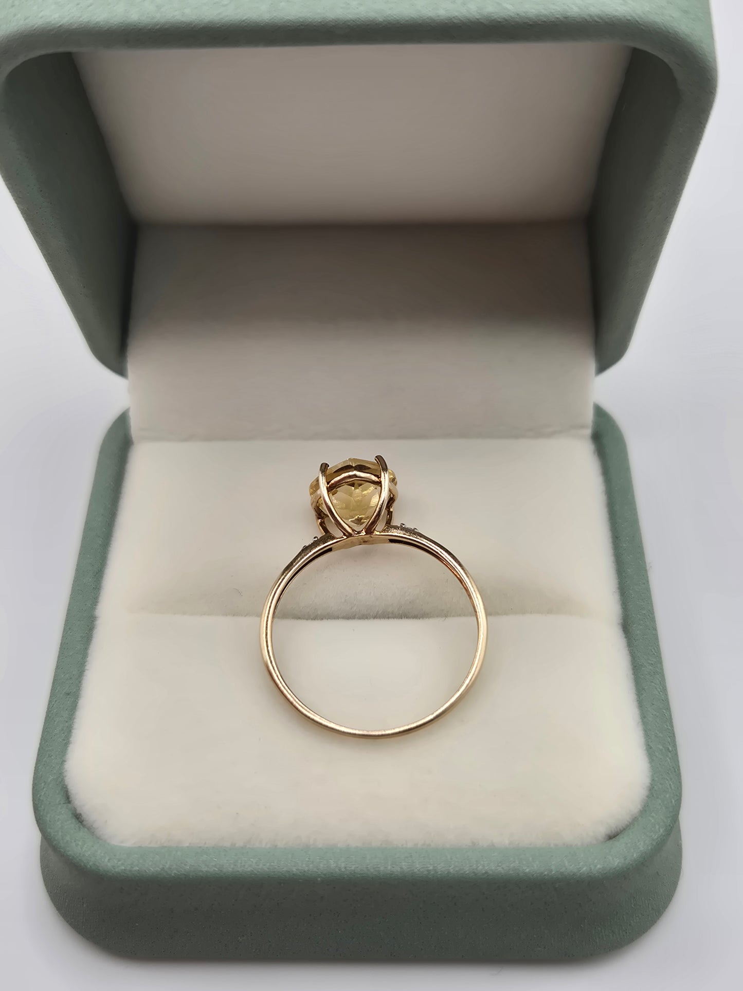 9ct gold citrine and diamond ring
