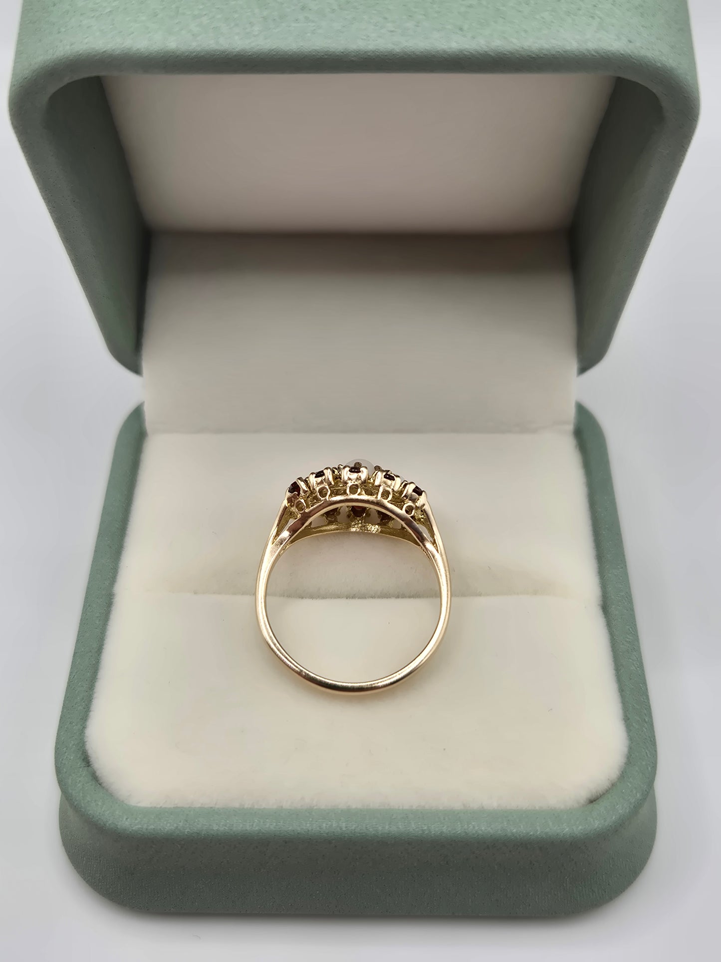 9ct gold opal and garnet ring