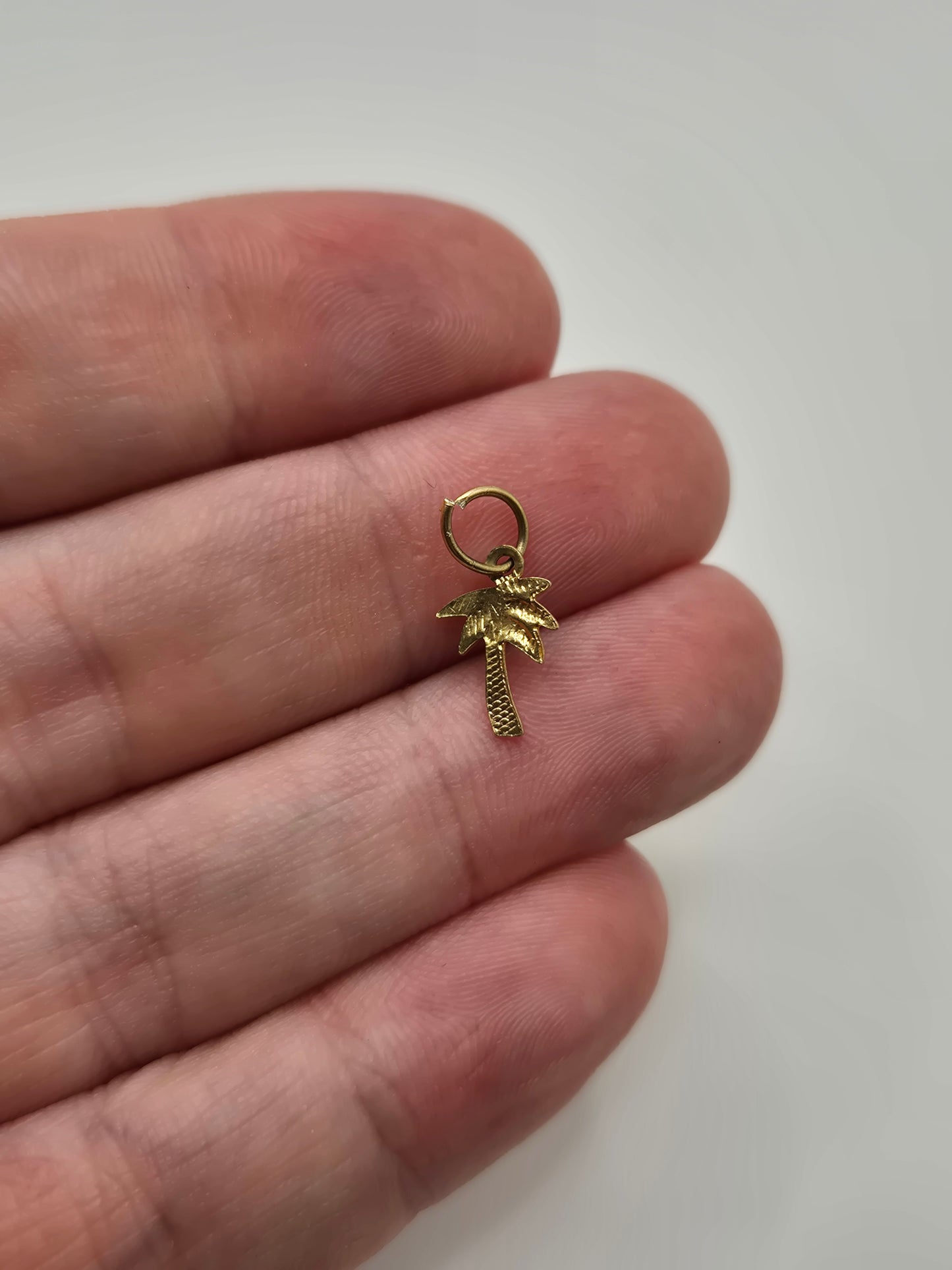 9ct gold palm tree charm