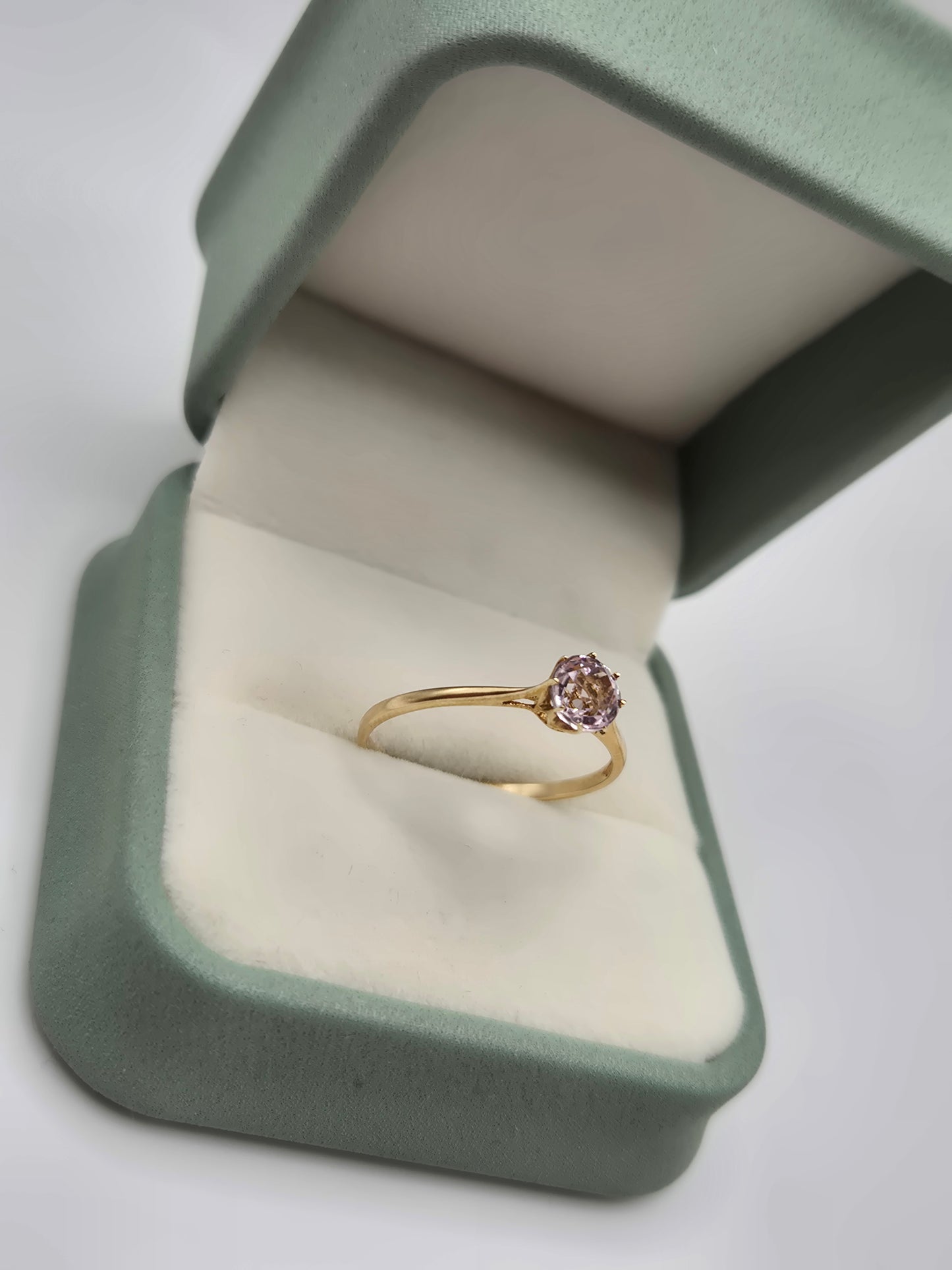 9ct gold pink amethyst ring