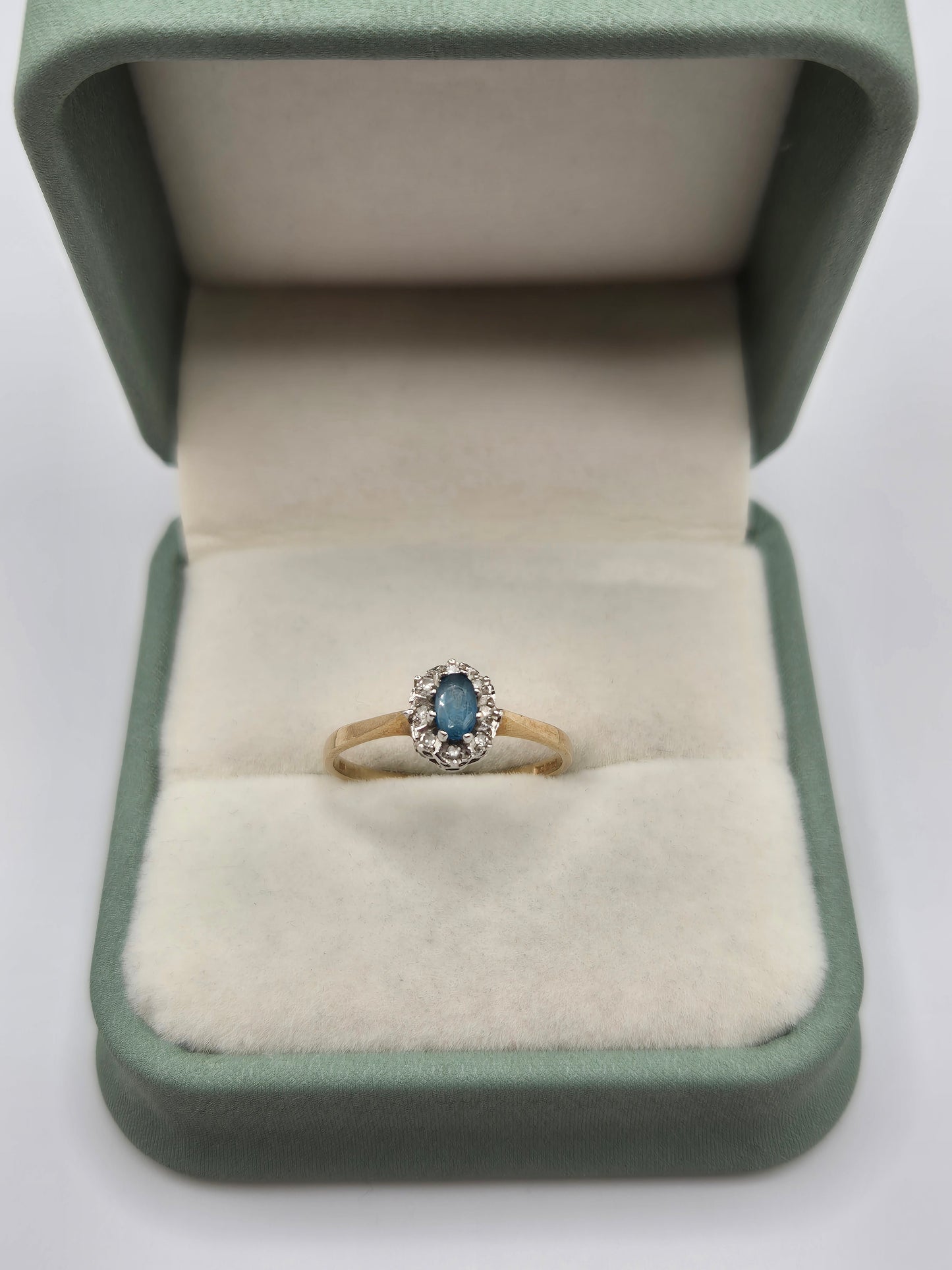 9ct gold topaz and diamond ring